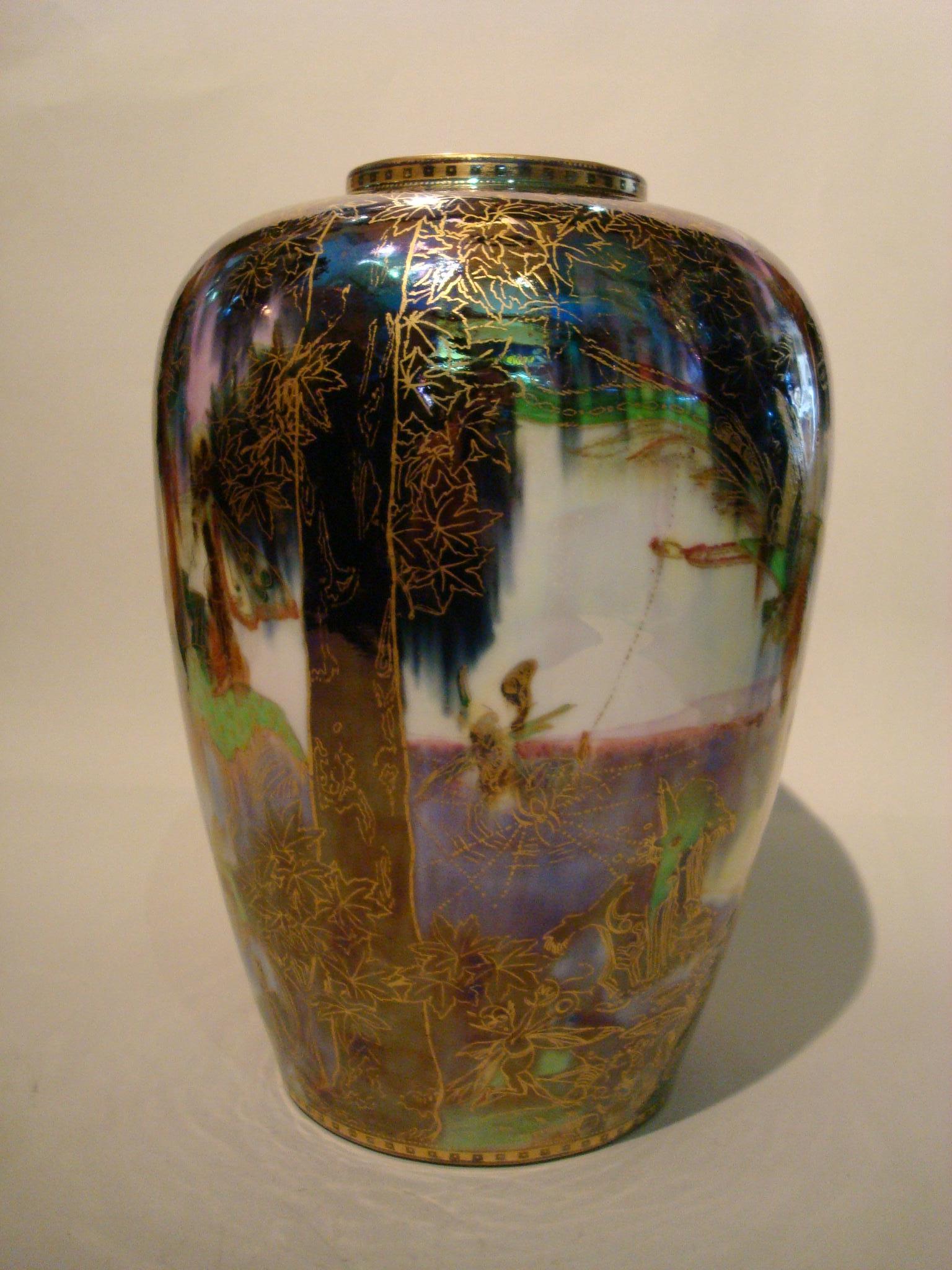 Porcelain Wedgwood Fairyland Lustre Vase 2