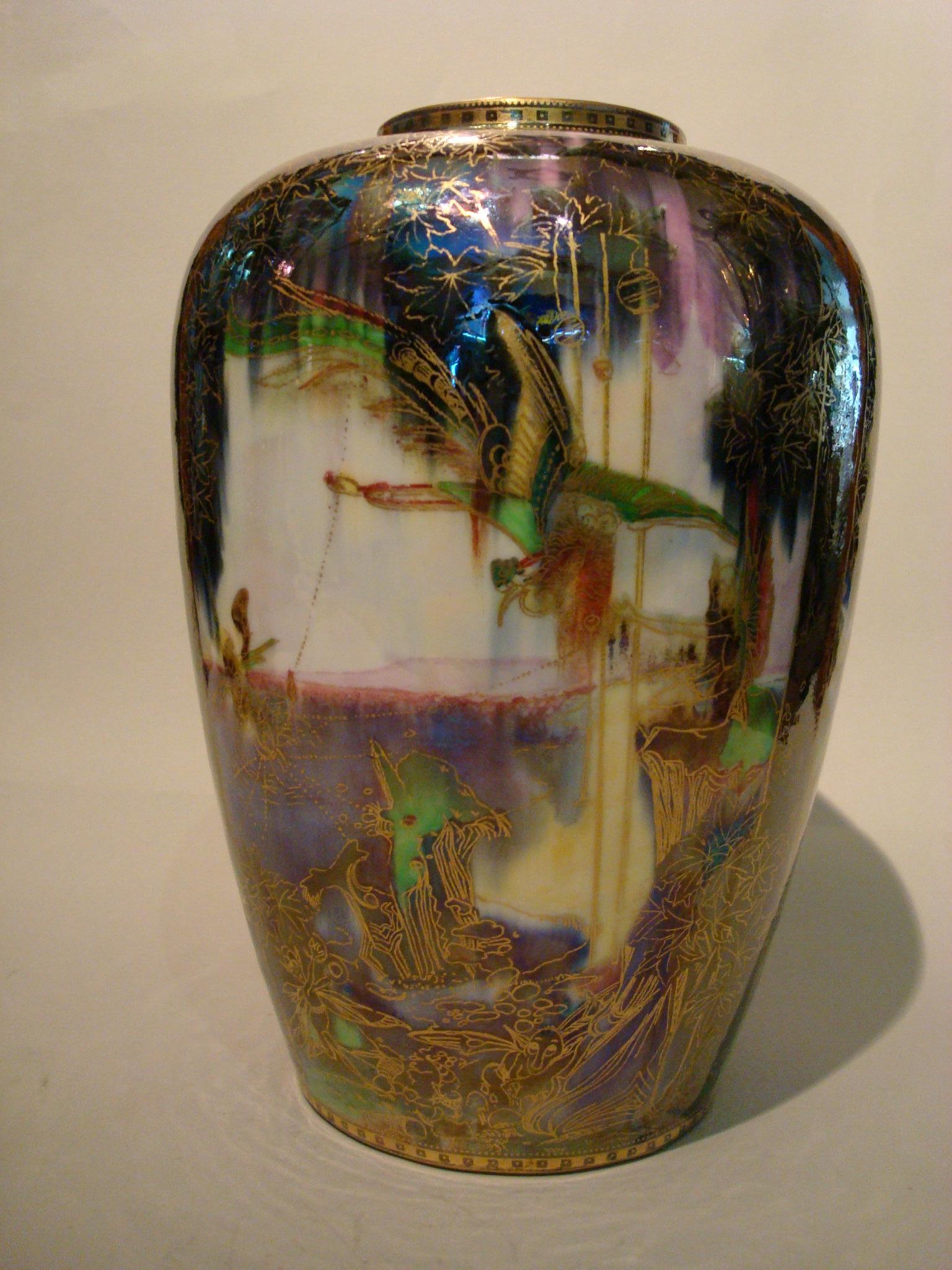 Porcelain Wedgwood Fairyland Lustre Vase 3