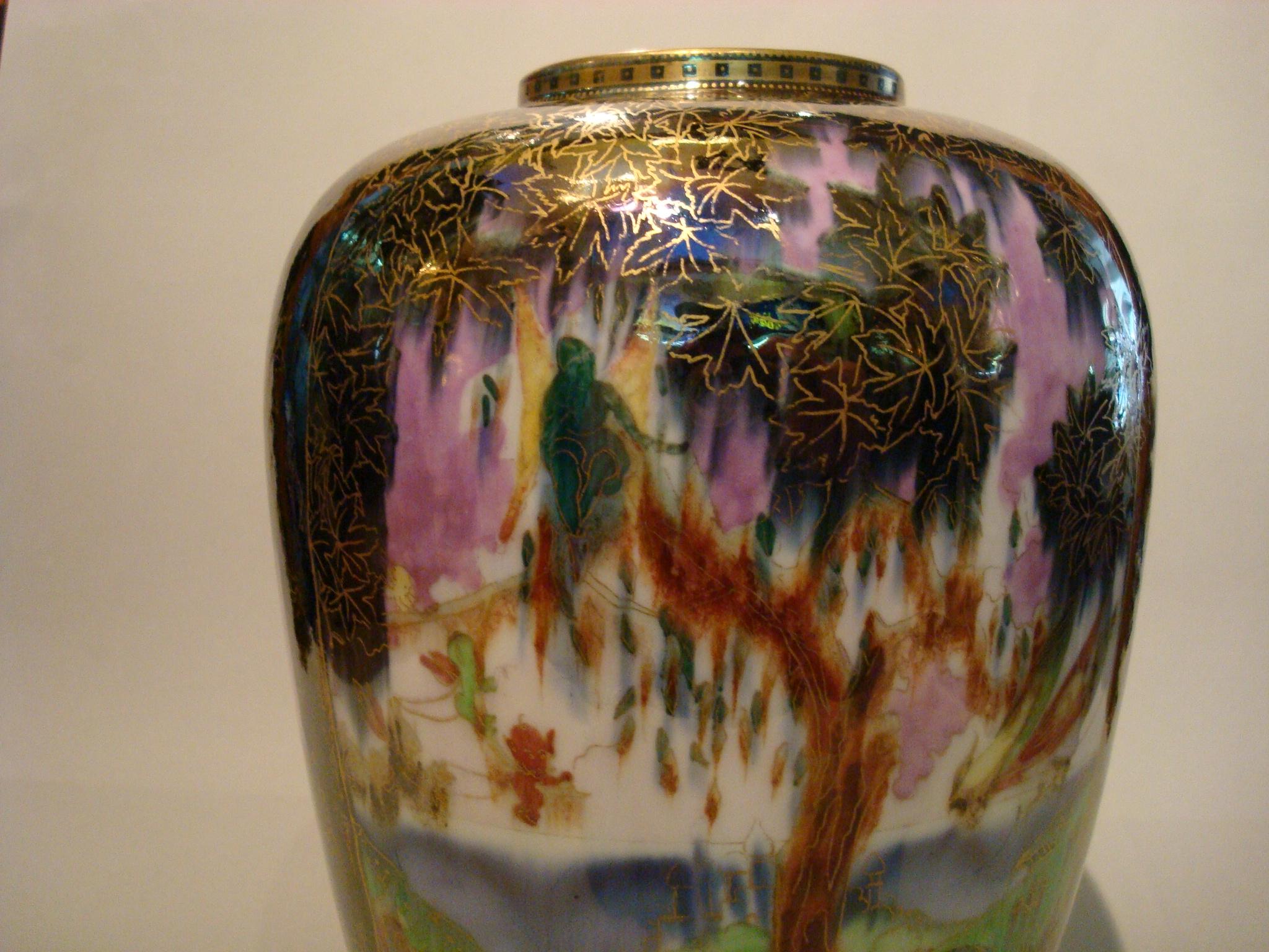 Porcelain Wedgwood Fairyland Lustre Vase 4