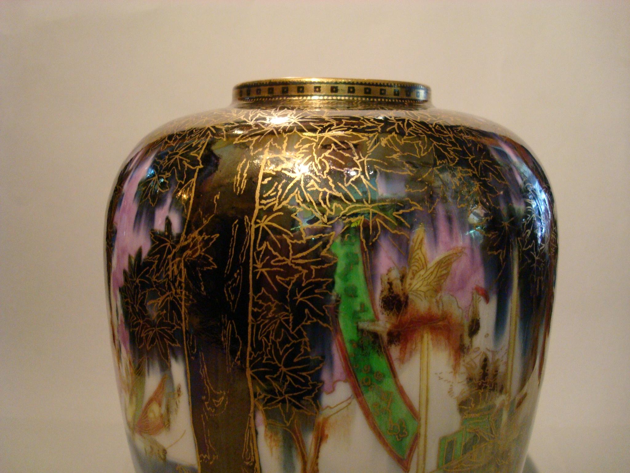 Porcelain Wedgwood Fairyland Lustre Vase In Good Condition In Buenos Aires, Olivos