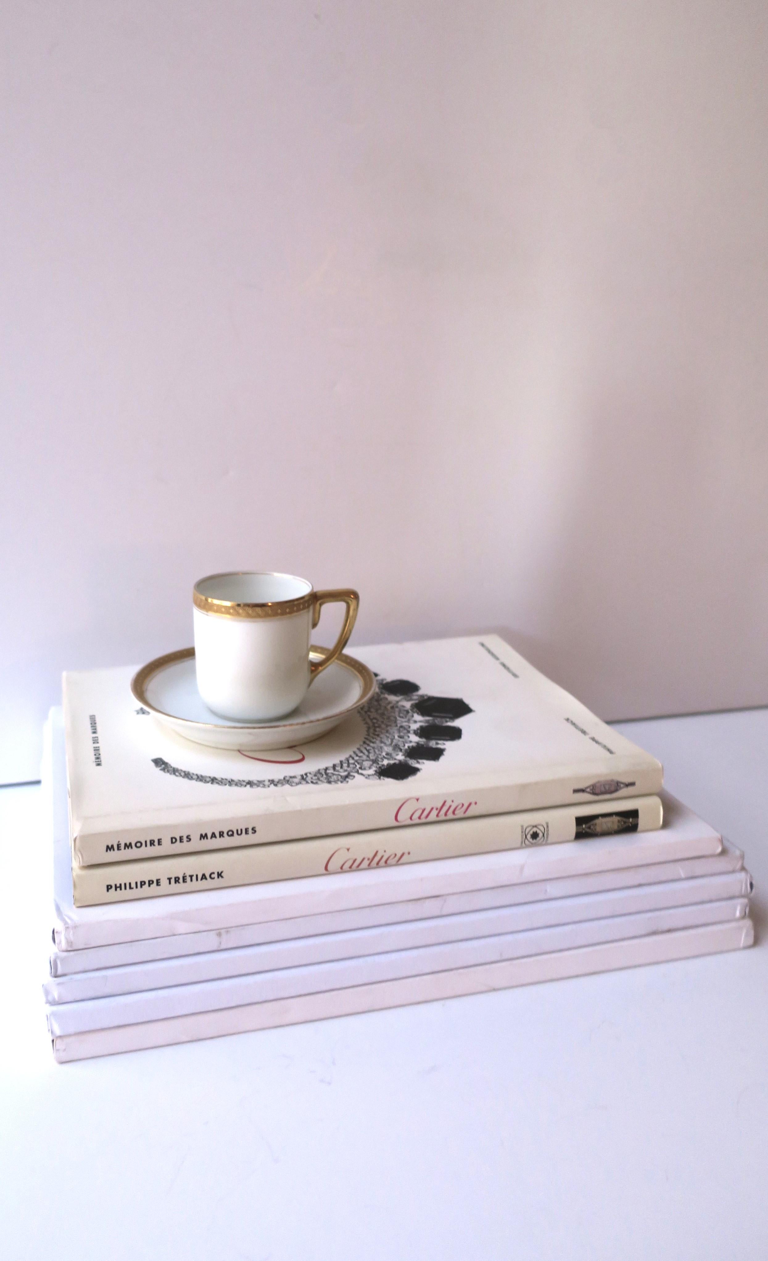 Taza de porcelana dorada para café espresso té demitasse Platillo Rosenthal Dorado en venta