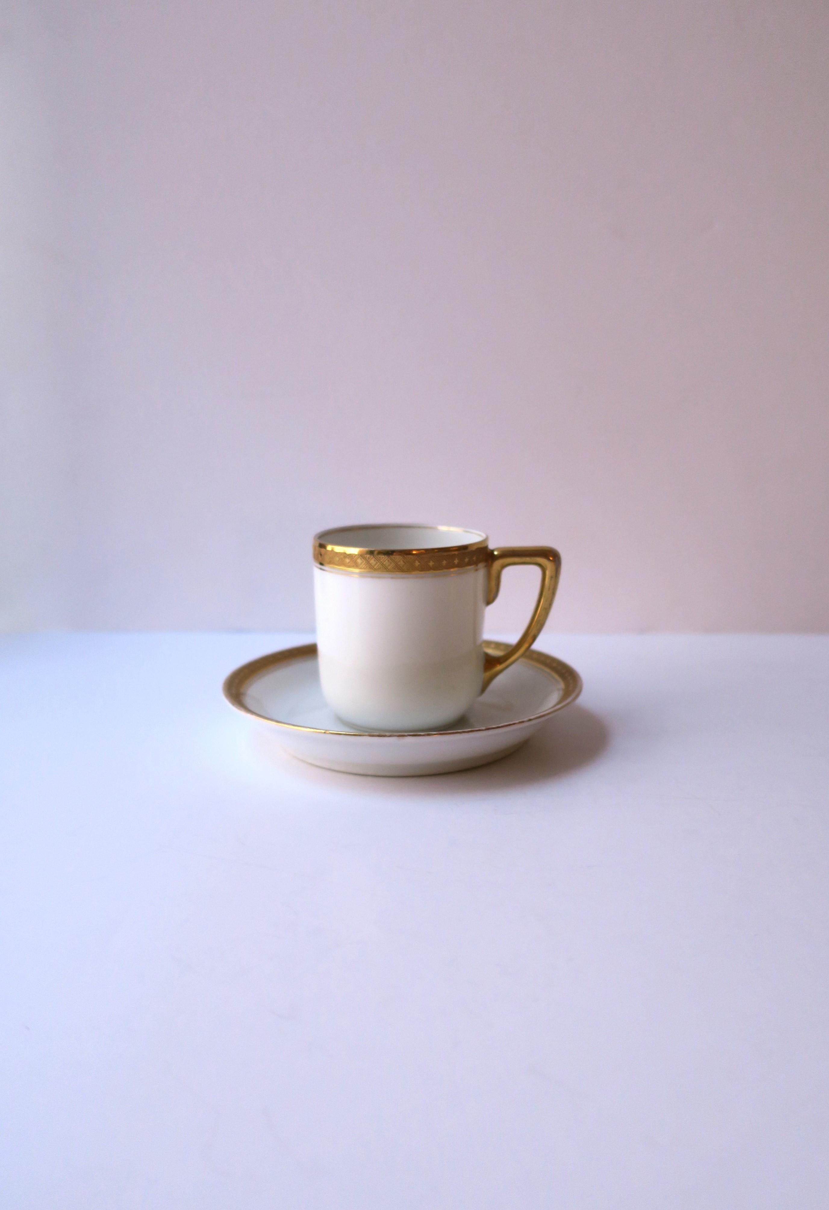 Porcelain White and Gold Coffee Espresso Tea Demitasse Cup and Saucer Rosenthal In Good Condition For Sale In New York, NY