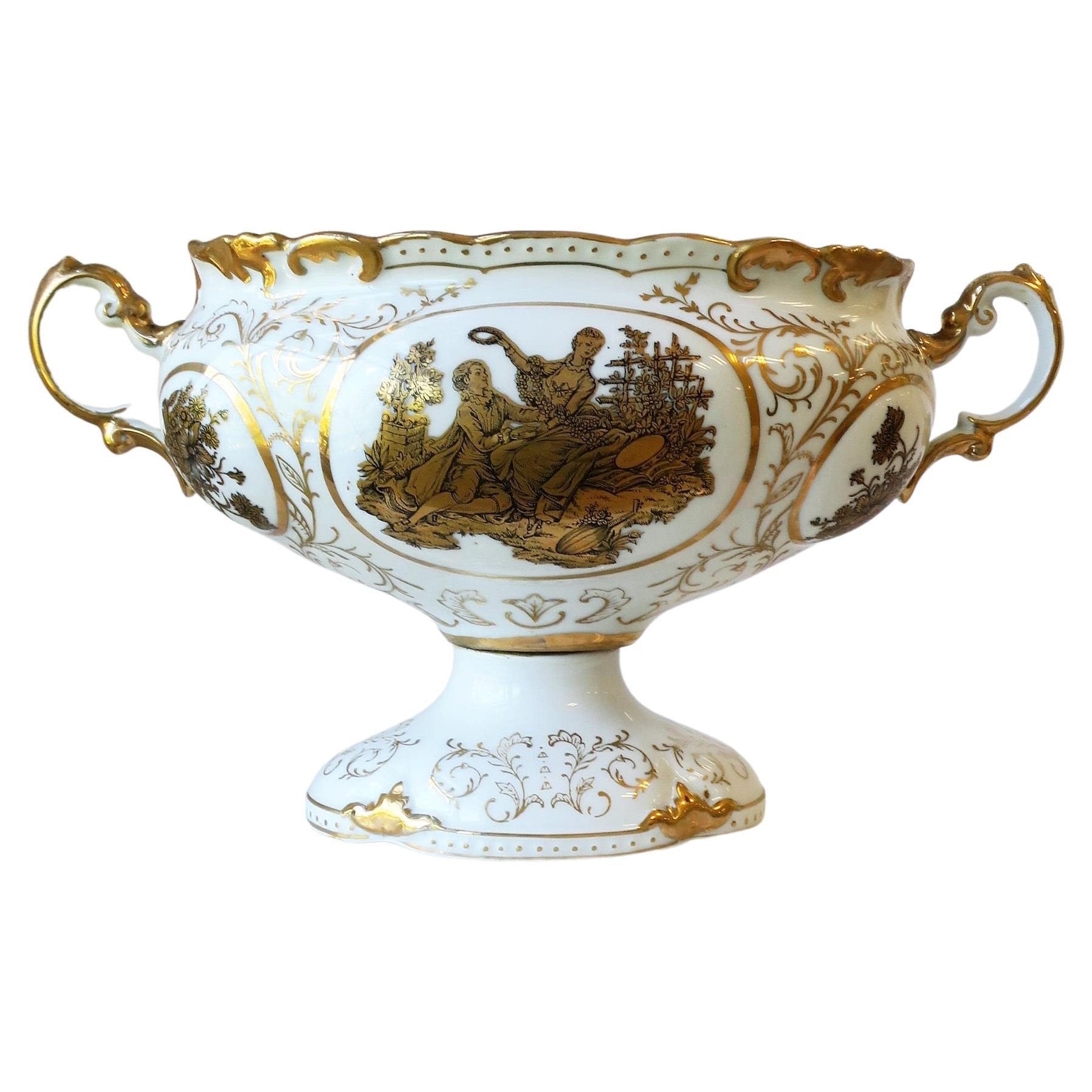 Italian Porcelain Urn or Jardinière Neoclassical Design  For Sale