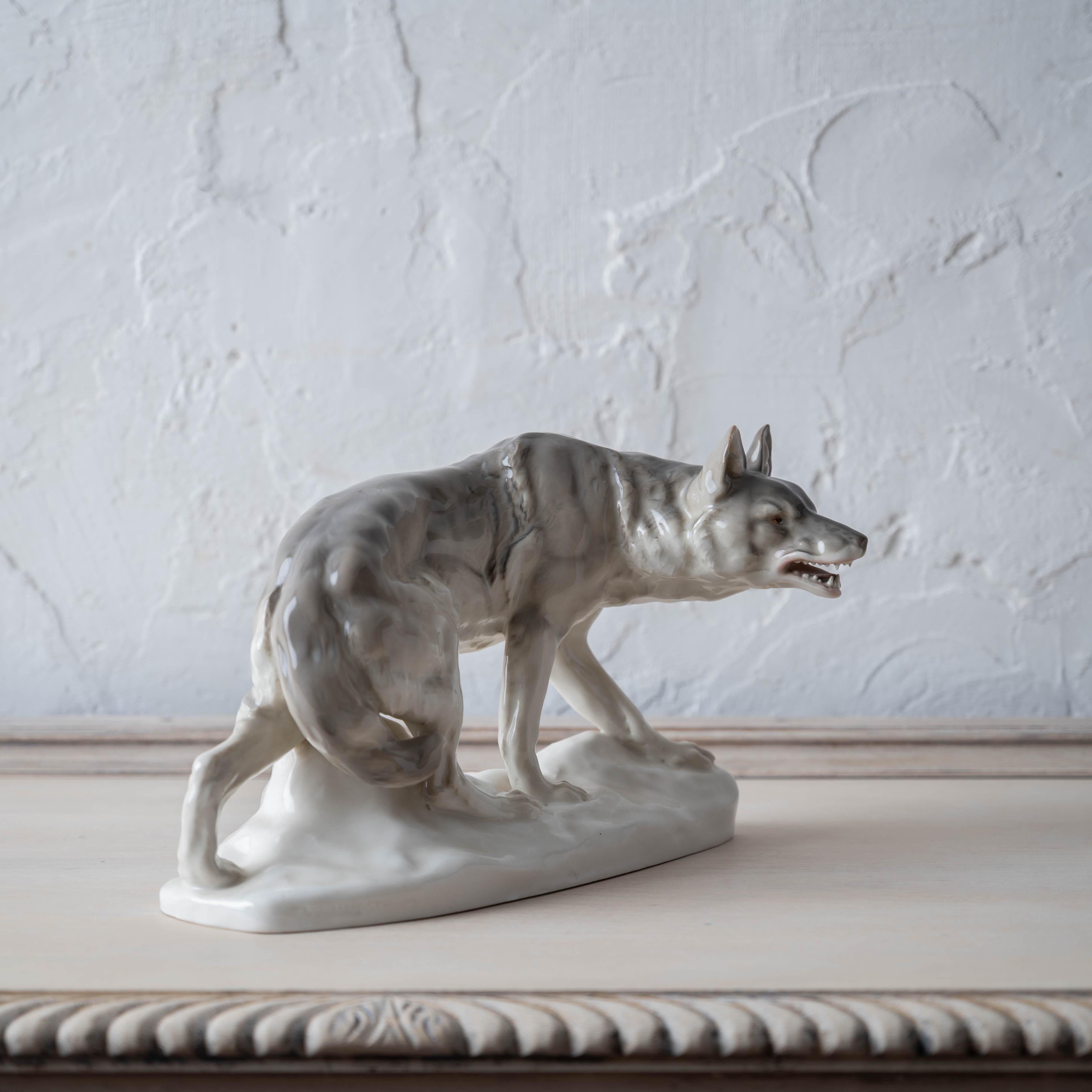 Porcelain Wolf by Waldemar Lindström for Rörstrand in vendita 4