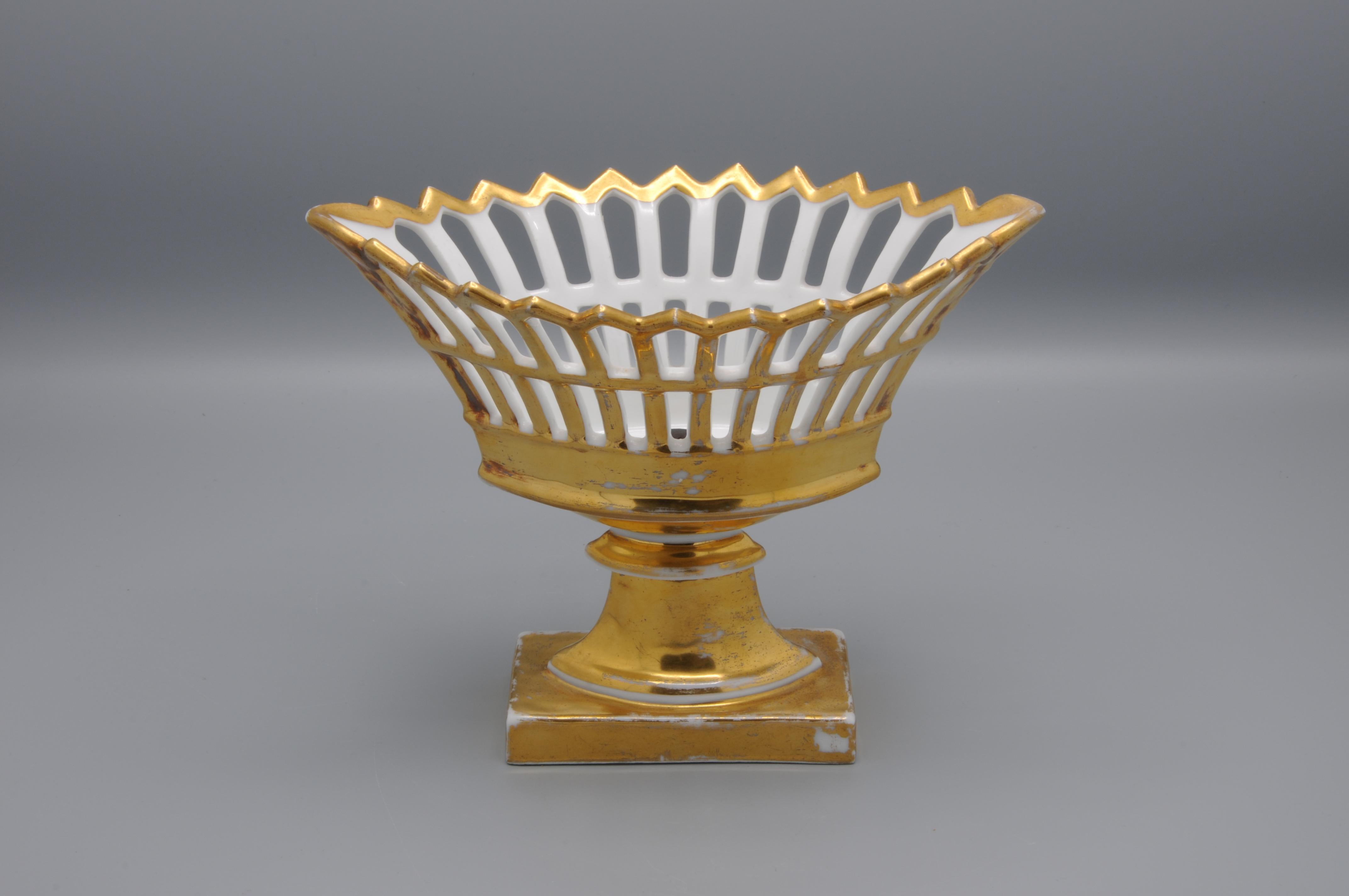 Porcelaine de Paris - Vergoldeter Tafelaufsatz Ajour Coupe im Zustand „Gut“ im Angebot in DELFT, NL