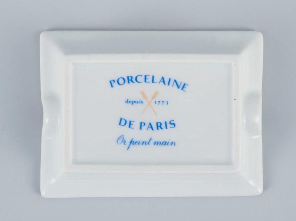 Porcelaine de Paris (Décor - Chasses Royales). Chandelier et un petit bol en vente 2