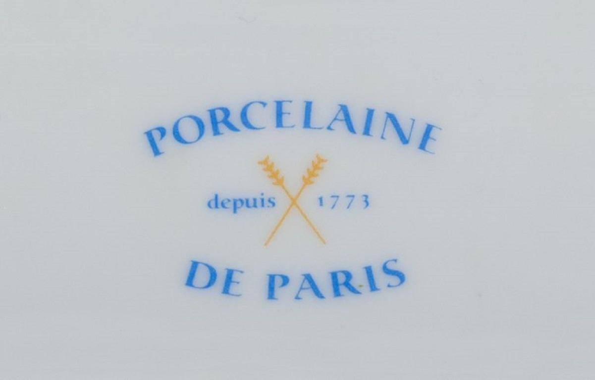 Porzellan aus Paris (Dekor - Chasses Royales). Handverzierte Schale mit Geparden (Handbemalt) im Angebot