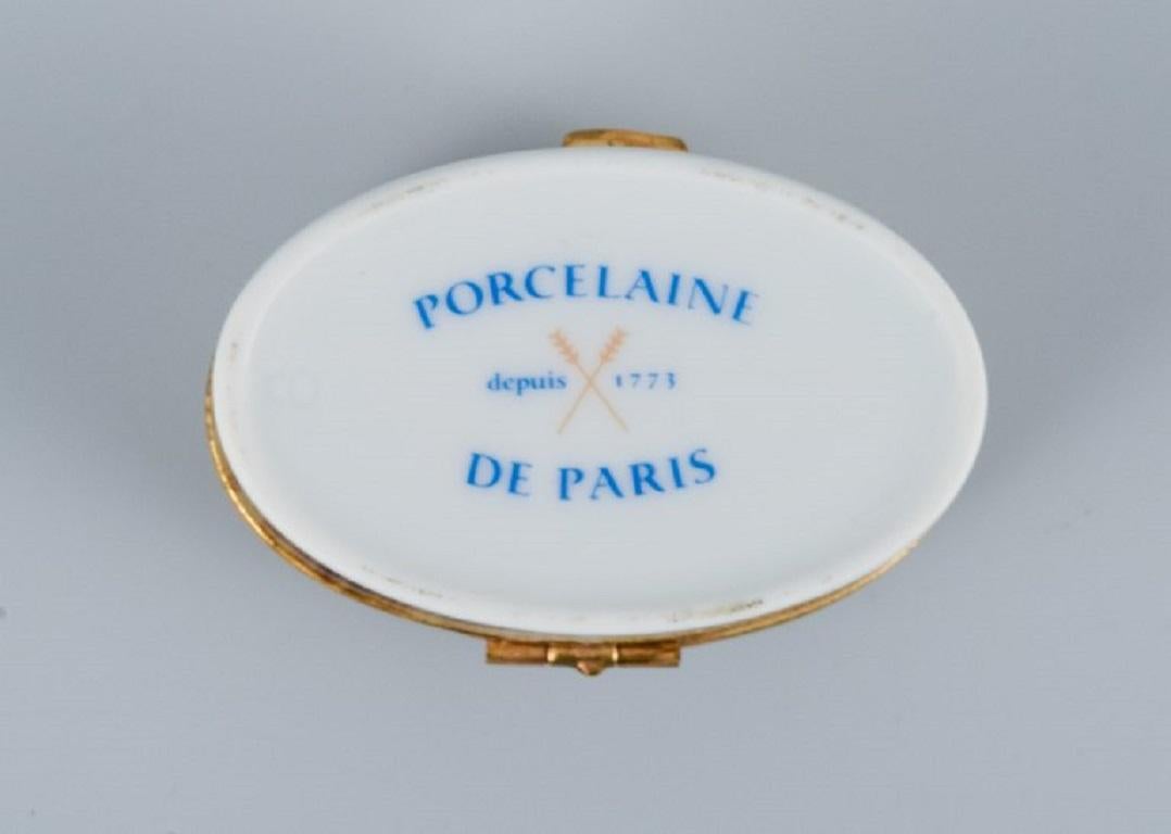 Porzellan aus Paris (Dekor - Chasses Royales). Zwei kleine Schachteln mit Deckel im Angebot 2