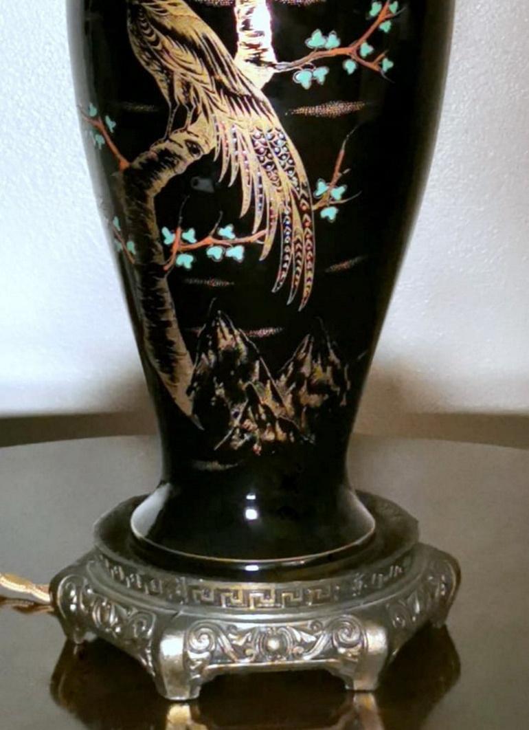 Rare lampe française en porcelaine polie noire peinte à la main en vente 1
