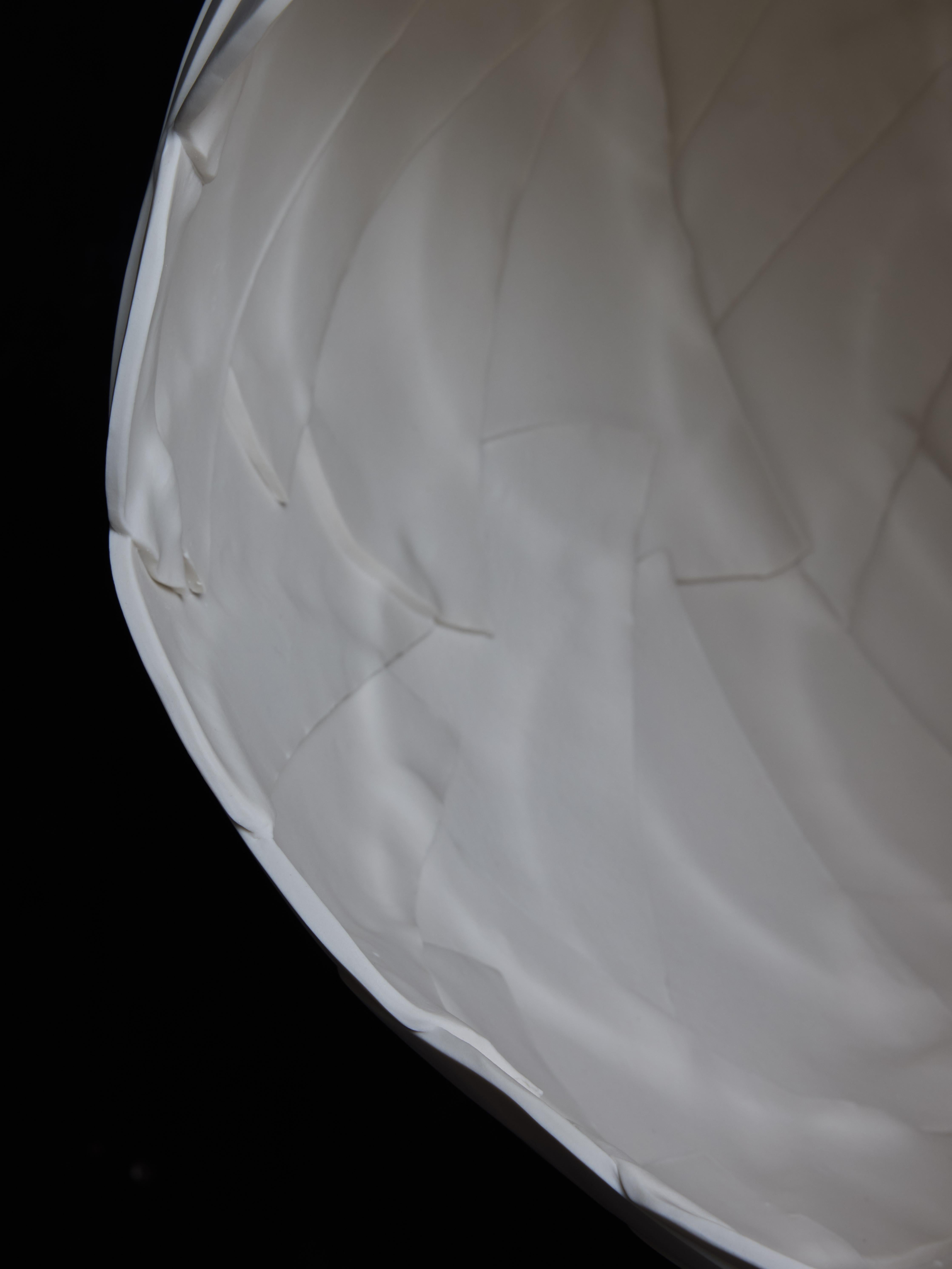 Porcelaine Appliques murales en porcelaine par French Duo Rousse en vente