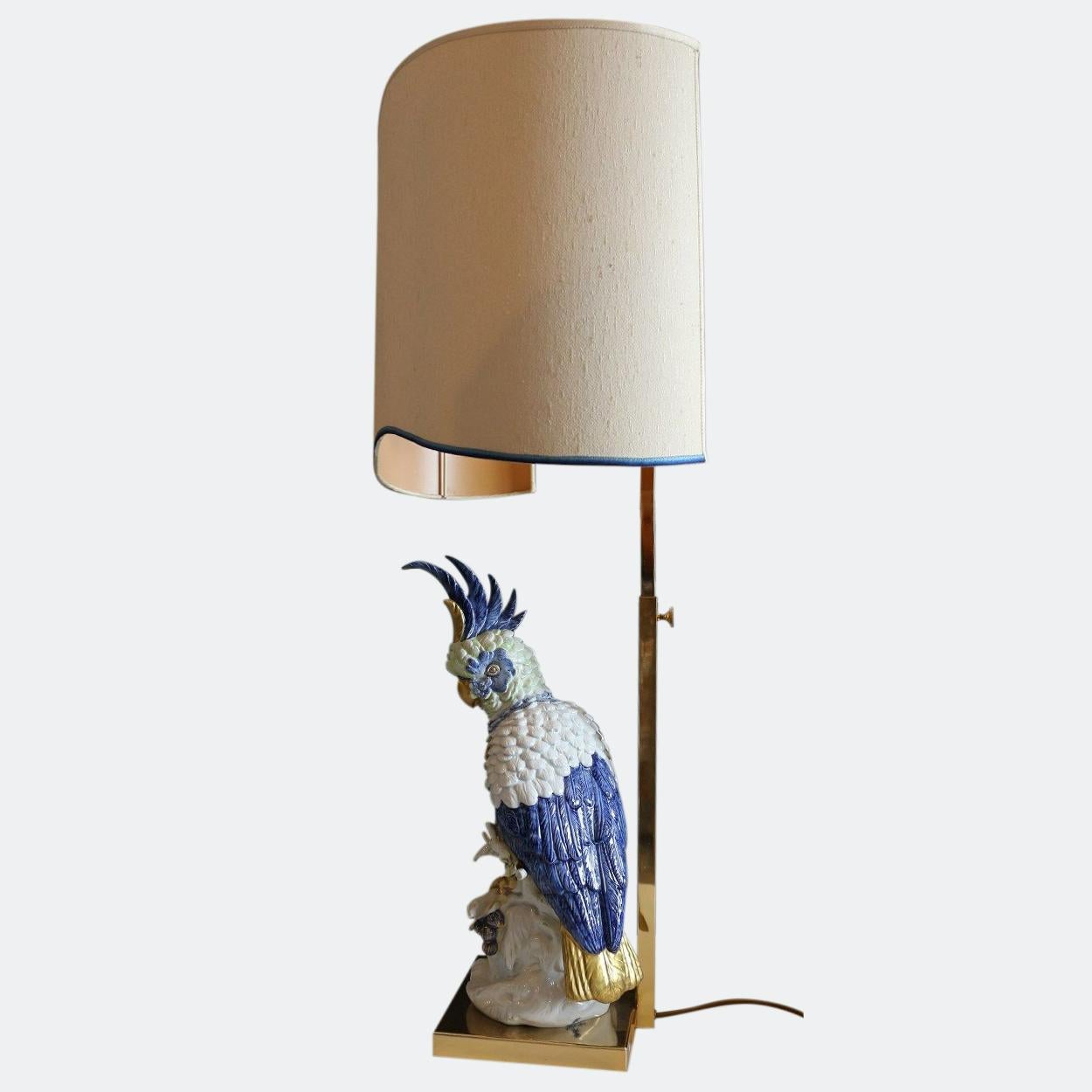 Hollywood Regency Porcellane Artistiche Firence Italy Porcelain Cockatoo Lamp with Shade, 1970 For Sale