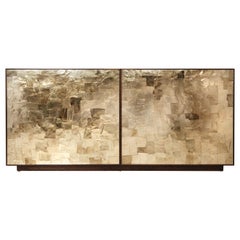 Aparador Porchester, mueble artesanal de eucalipto ahumado con incrustaciones de mica