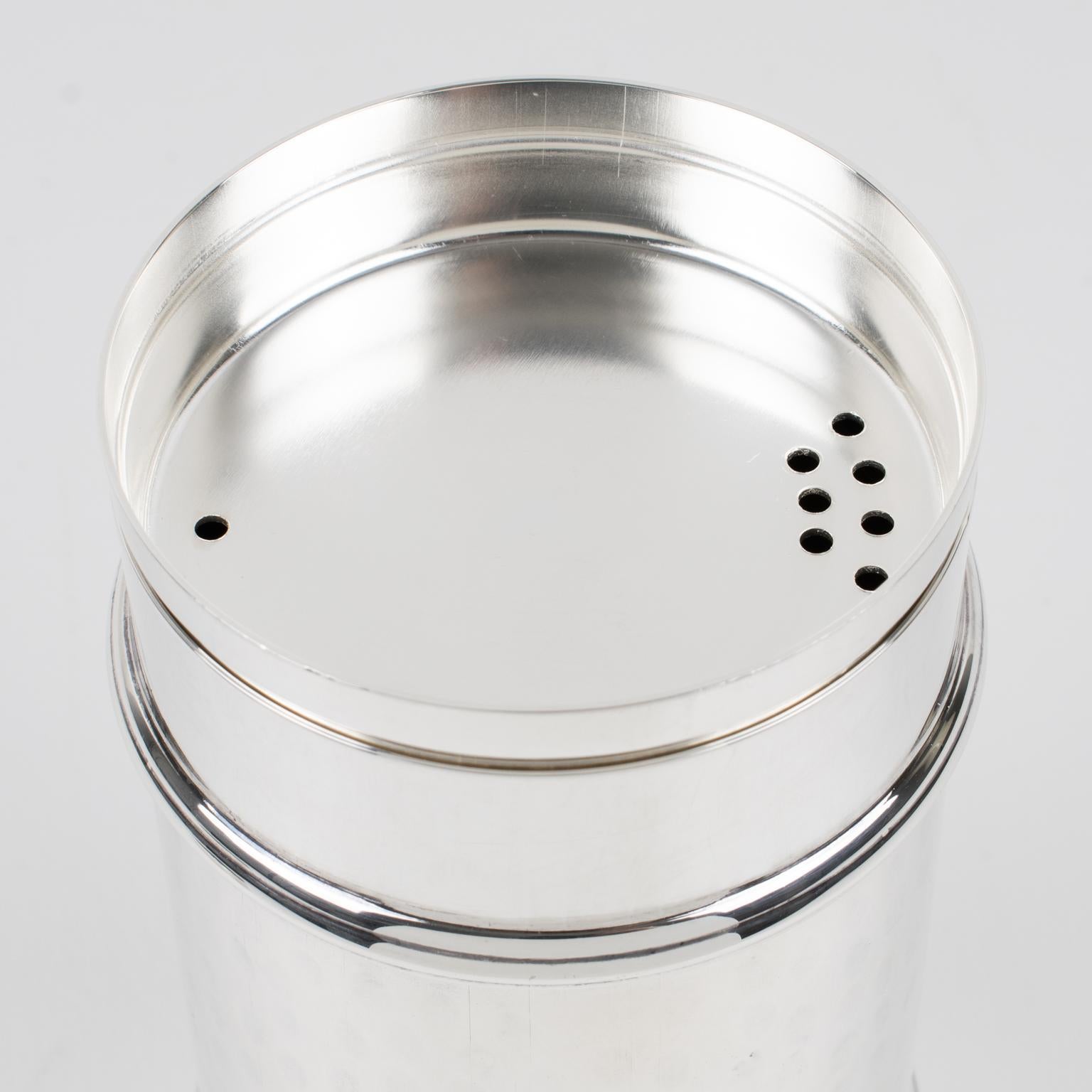 Metal Porciani Italy Silver Plate Modernist Martini Cocktail Shaker, 1980s