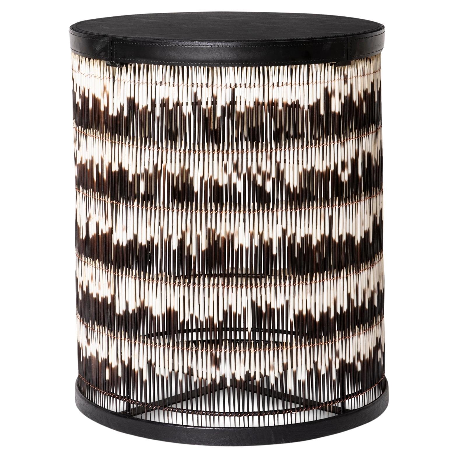 Mesa auxiliar cilíndrica Porcupine Quill