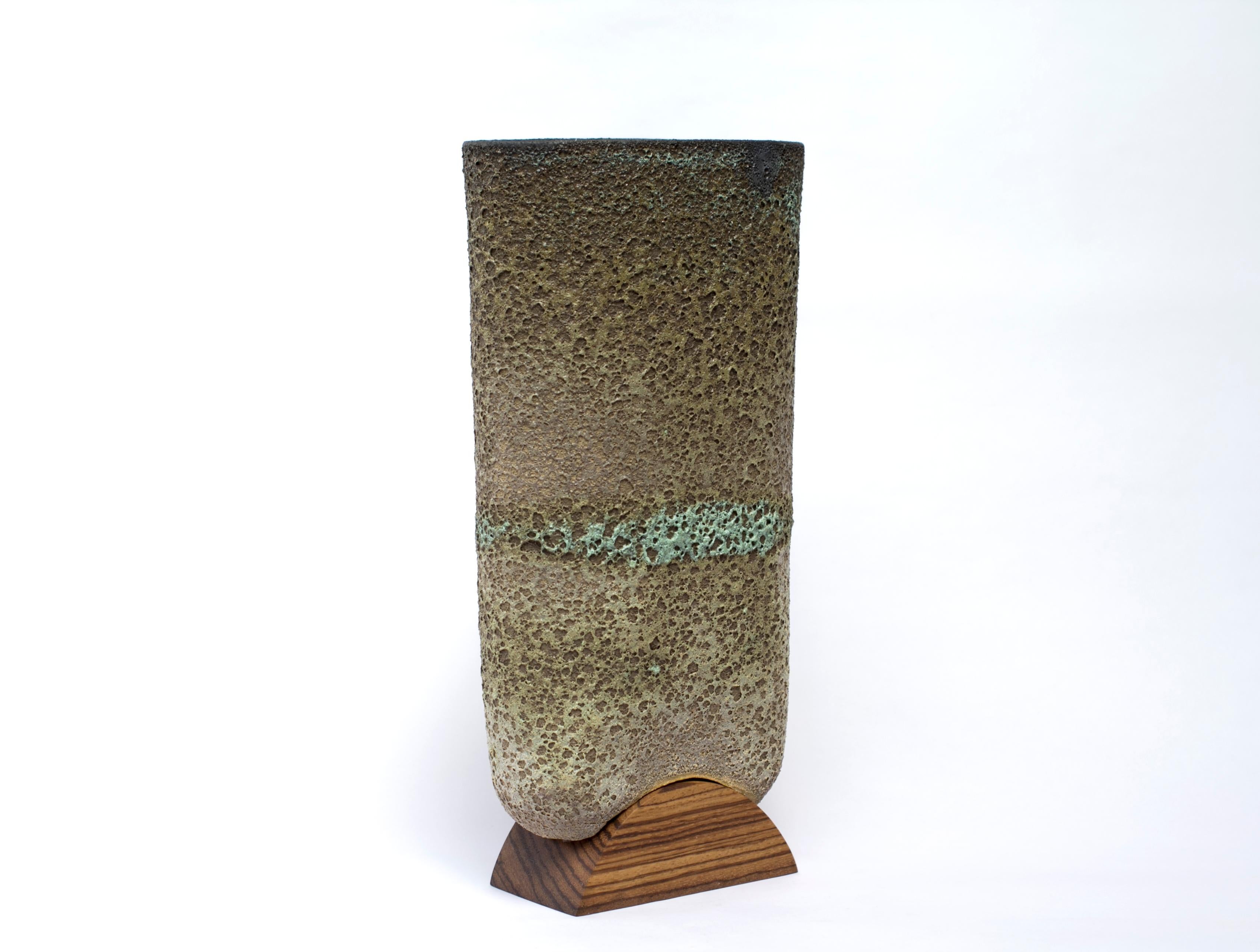 Aaron Poritz

Trophies
Ceramic and glaze, 2018
Small, without wood: approx. 6