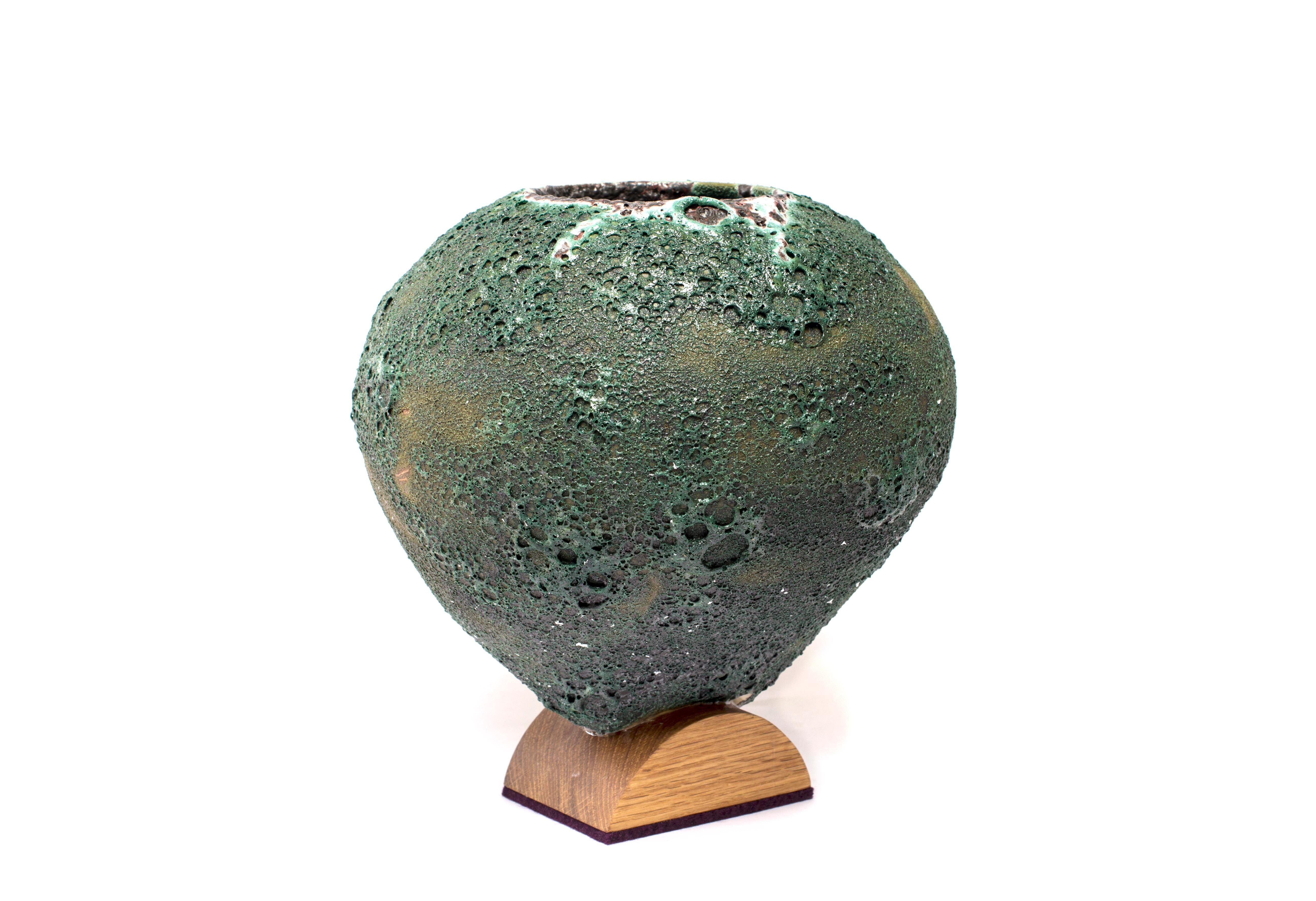Aaron Poritz

Trophies
Ceramic and glaze, 2018
Measures: Small, without wood approximate 6