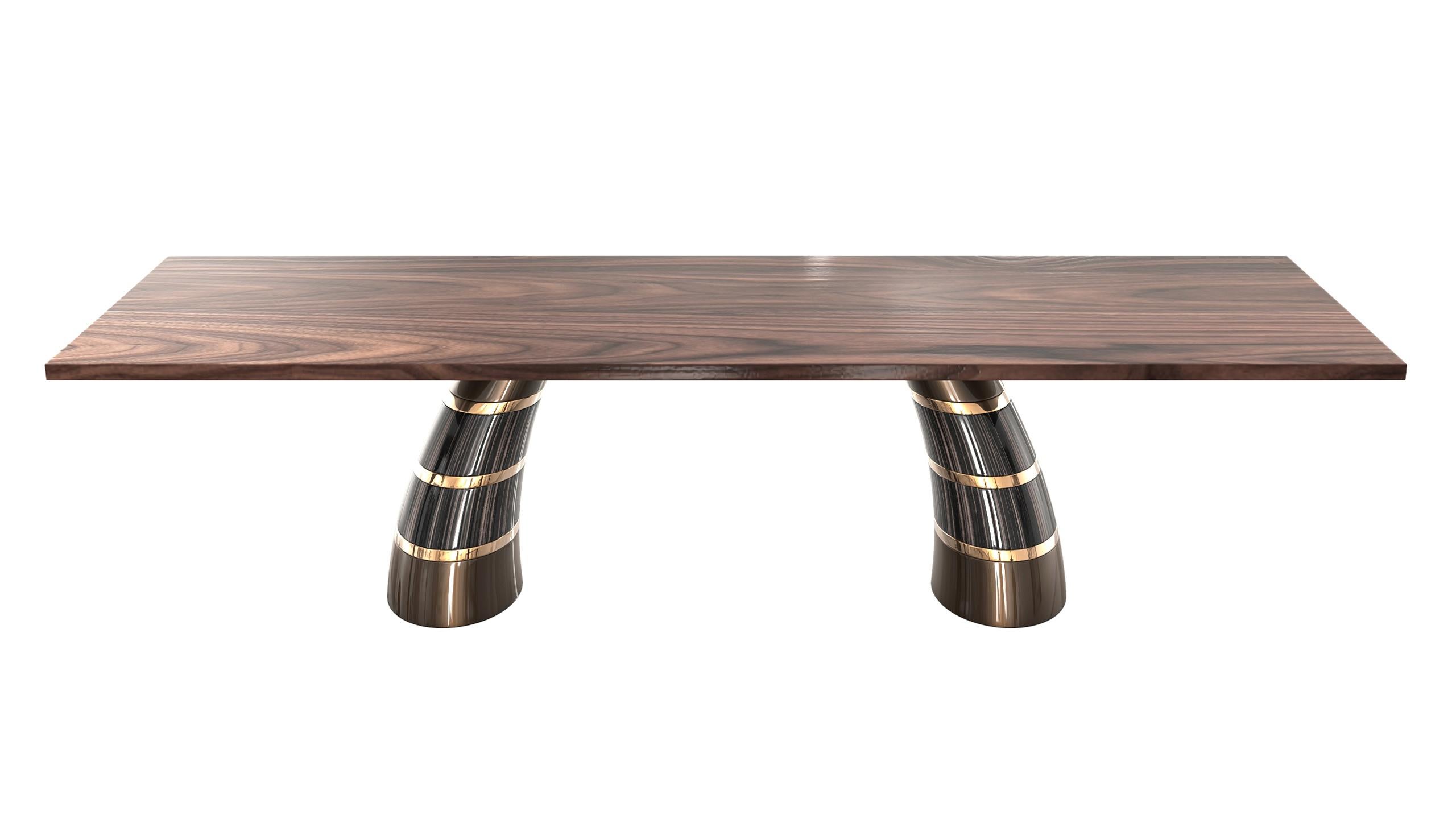 Esstisch „Porporina“ aus Stahl, Bronze, Holz und Nussbaumholzplatte, Istanbul im Angebot 1