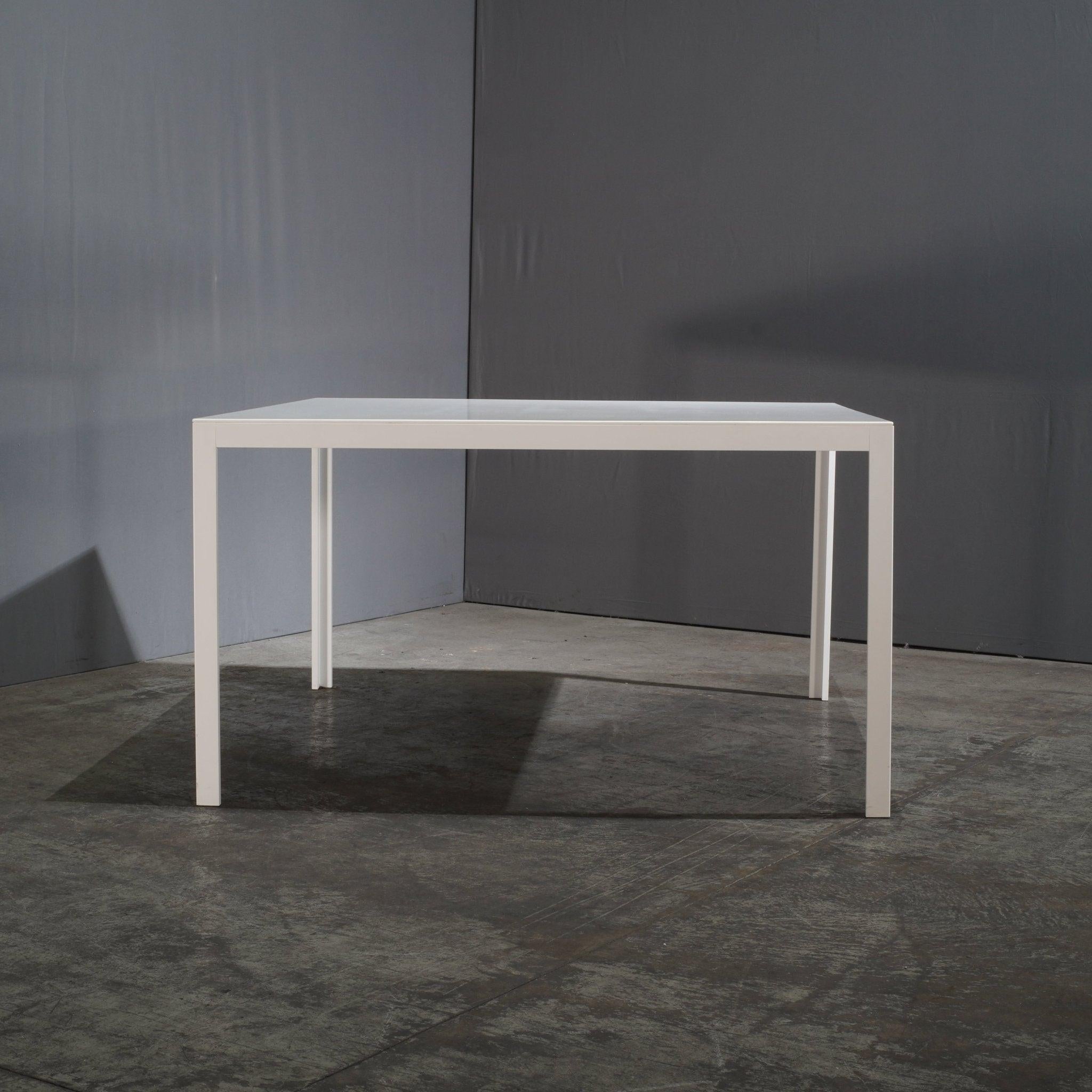 Mesa cuadrada Porro Fractal de Corian blanco Moderno en venta