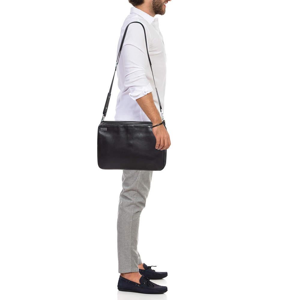 Functional and stylish this designer labels collections capture the effortless elegant finesse of the modern woman. Crafted from quality materials this chic bag is easy to carry and can fit in your daily essentials effortlessly.