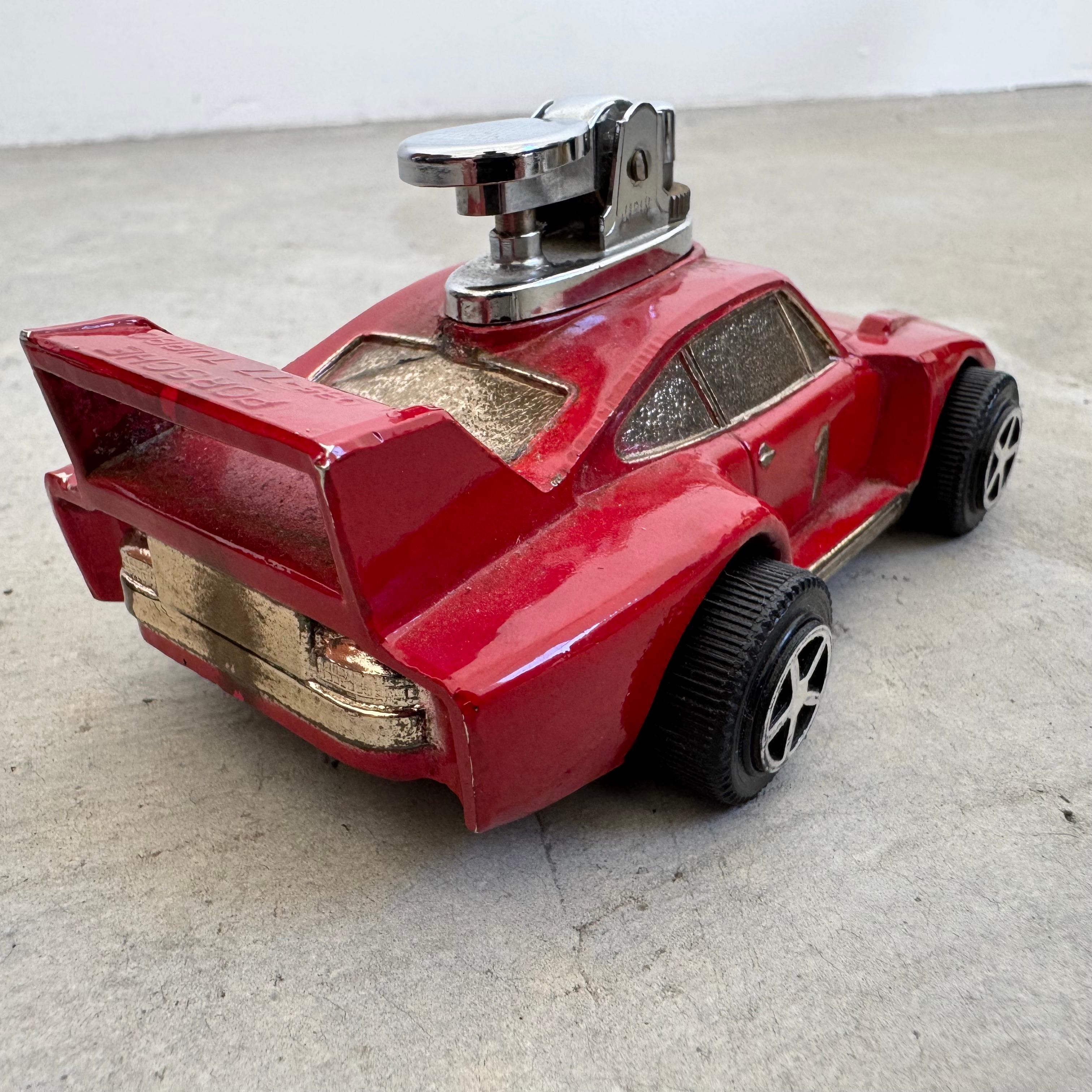 Porsche-Feuerzeug, 1980er Jahre Japan (Metall) im Angebot