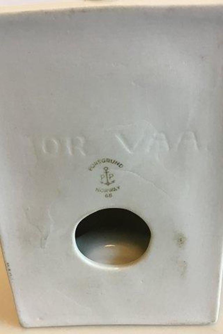Porsgrund, Norvegia Figurina di visone in piedi n. 65 In condizioni buone in vendita a Copenhagen, DK