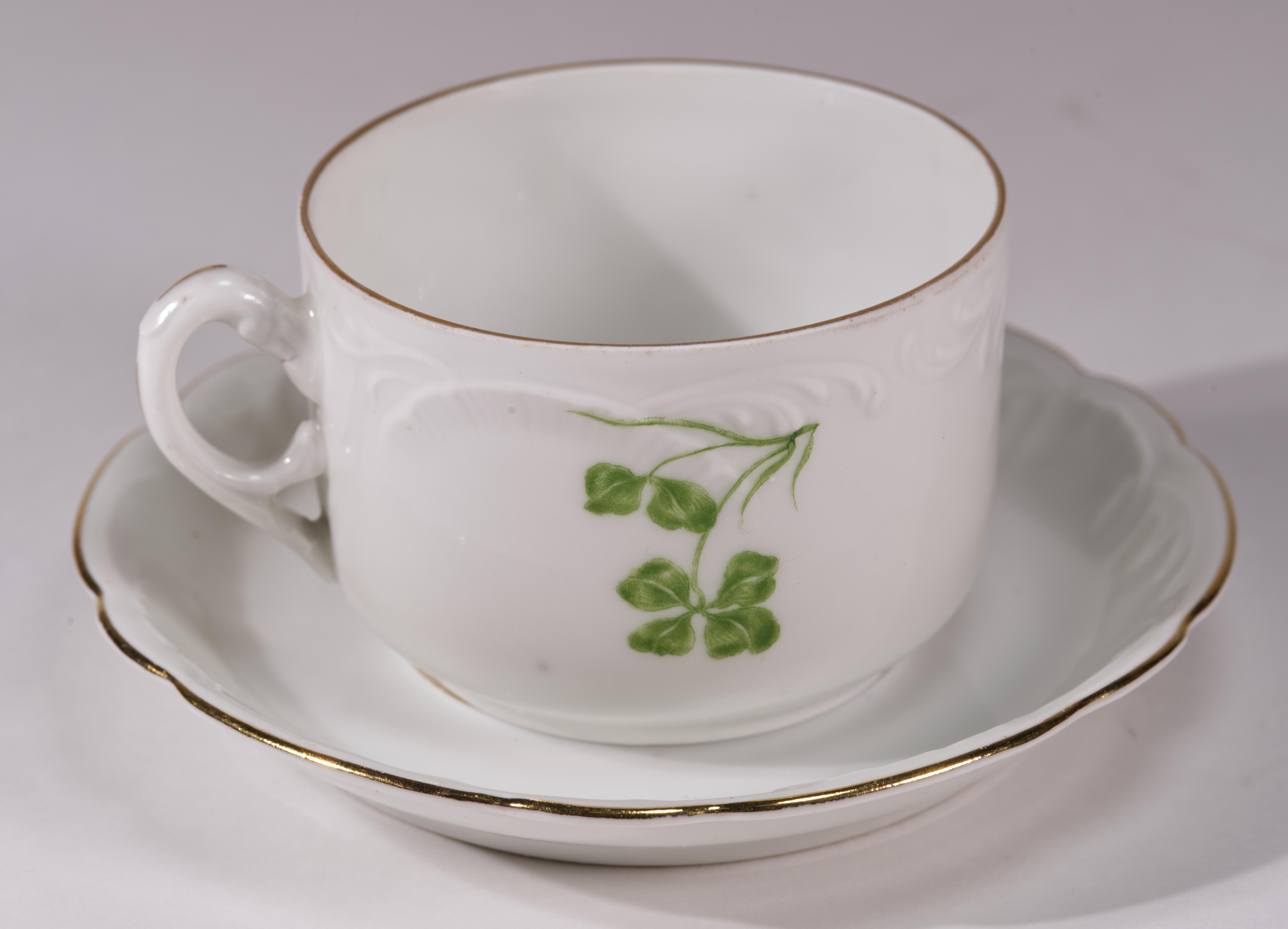 Porsgrund Noruega Juego de 4 tazas y platillos de porcelana, 1887-1911 Noruego en venta