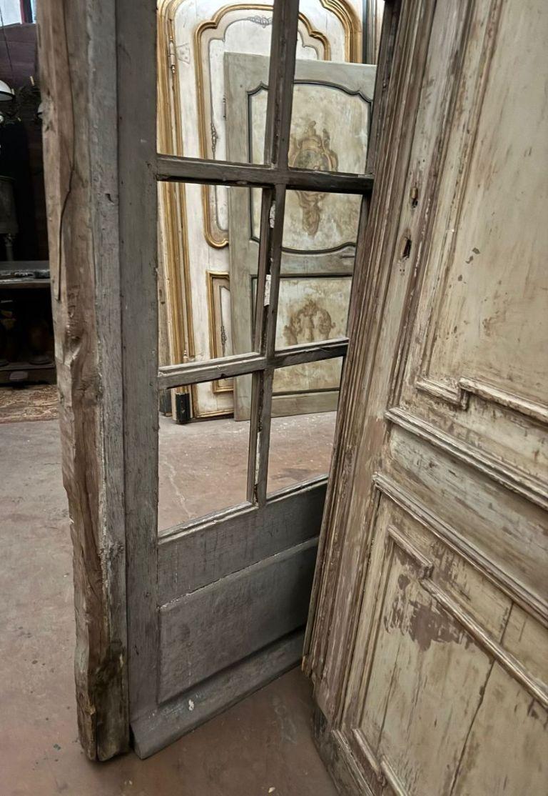 Porta a vetri in legno di rovere, due battenti con montanti laterali, Italia im Zustand „Gut“ im Angebot in Cuneo, Italy (CN)