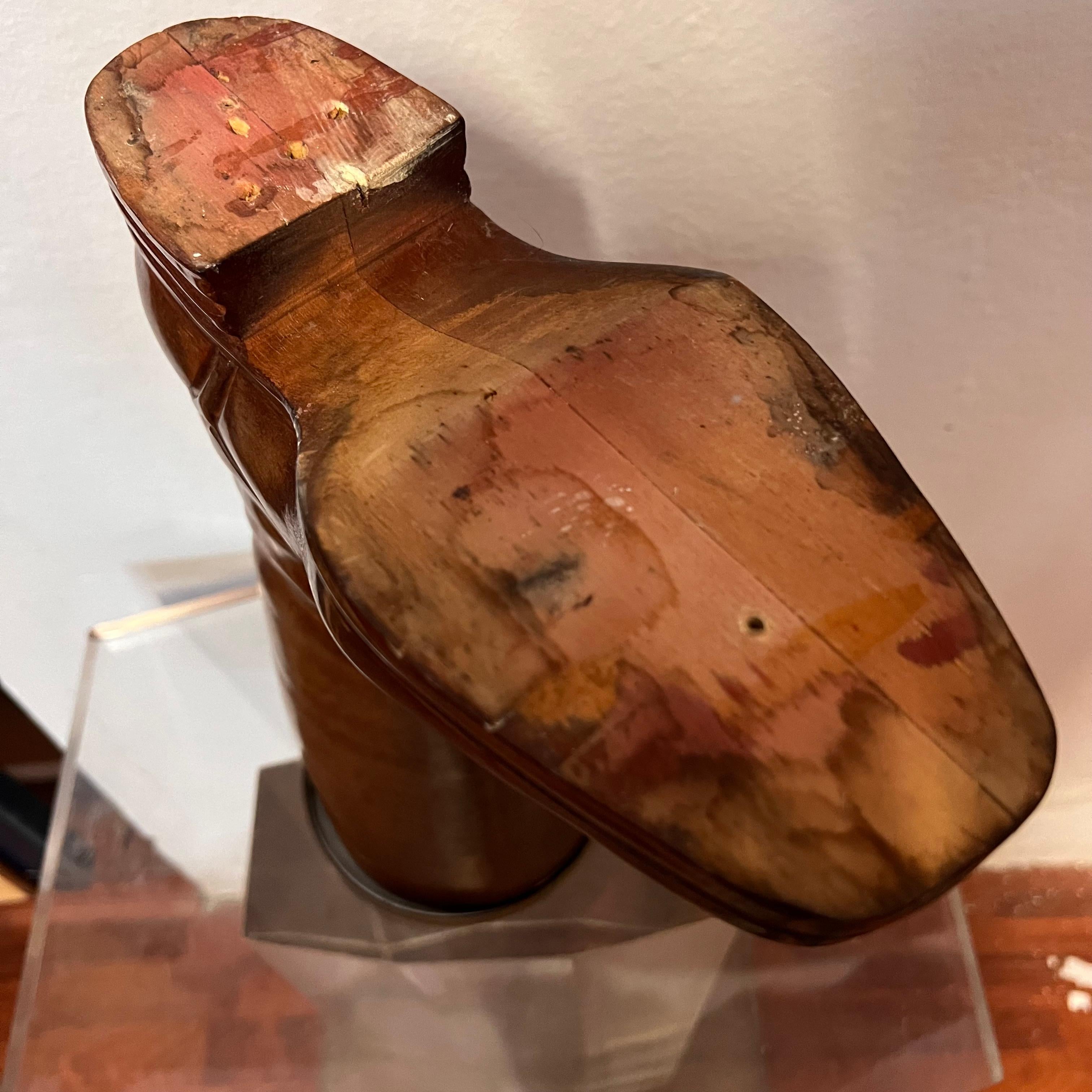 Porte-bottes en bois massif et laiton - Italie - années 1940 en vente 1