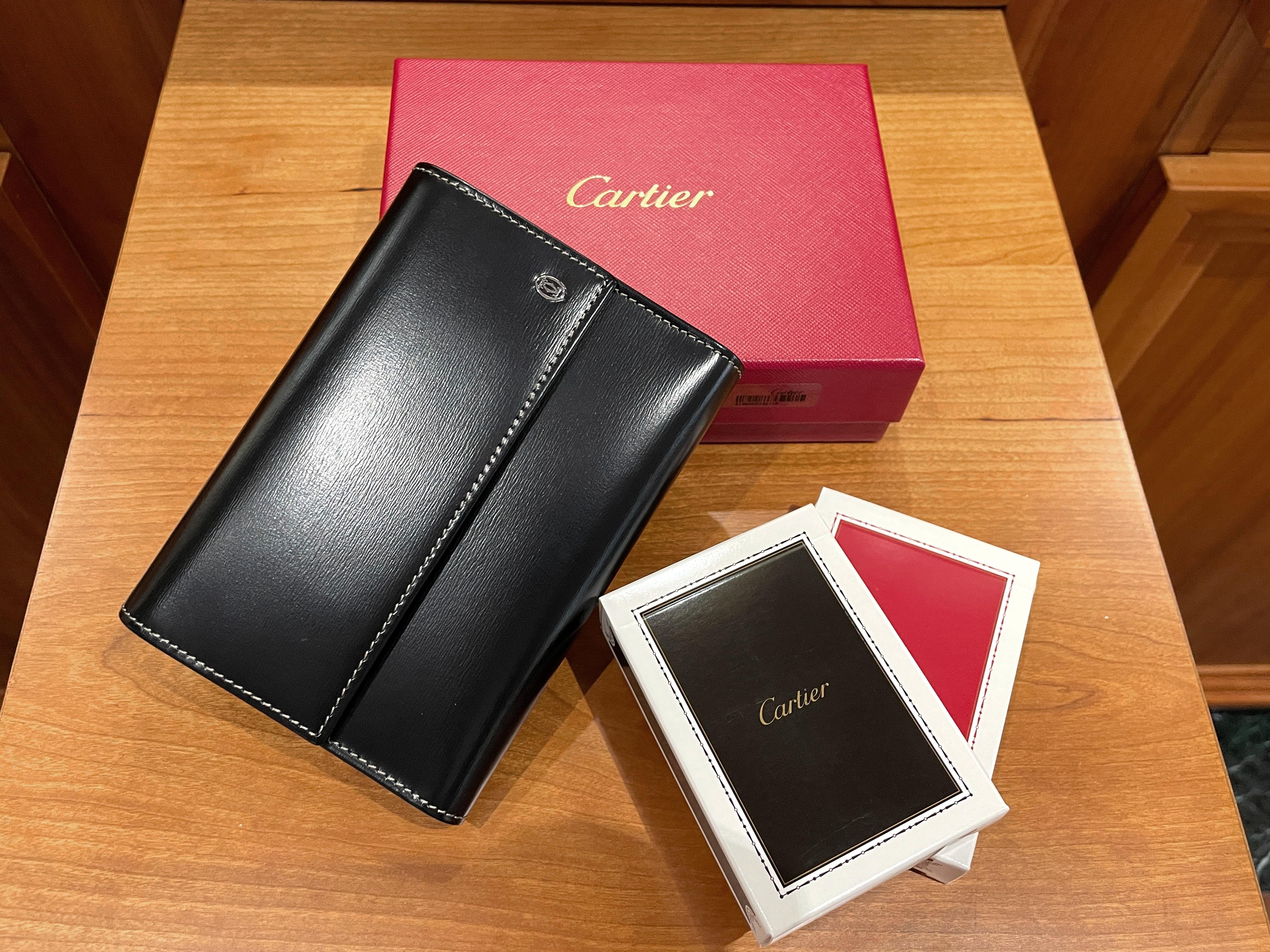 Estuche de cartas Cartier de cuero negro en venta 1