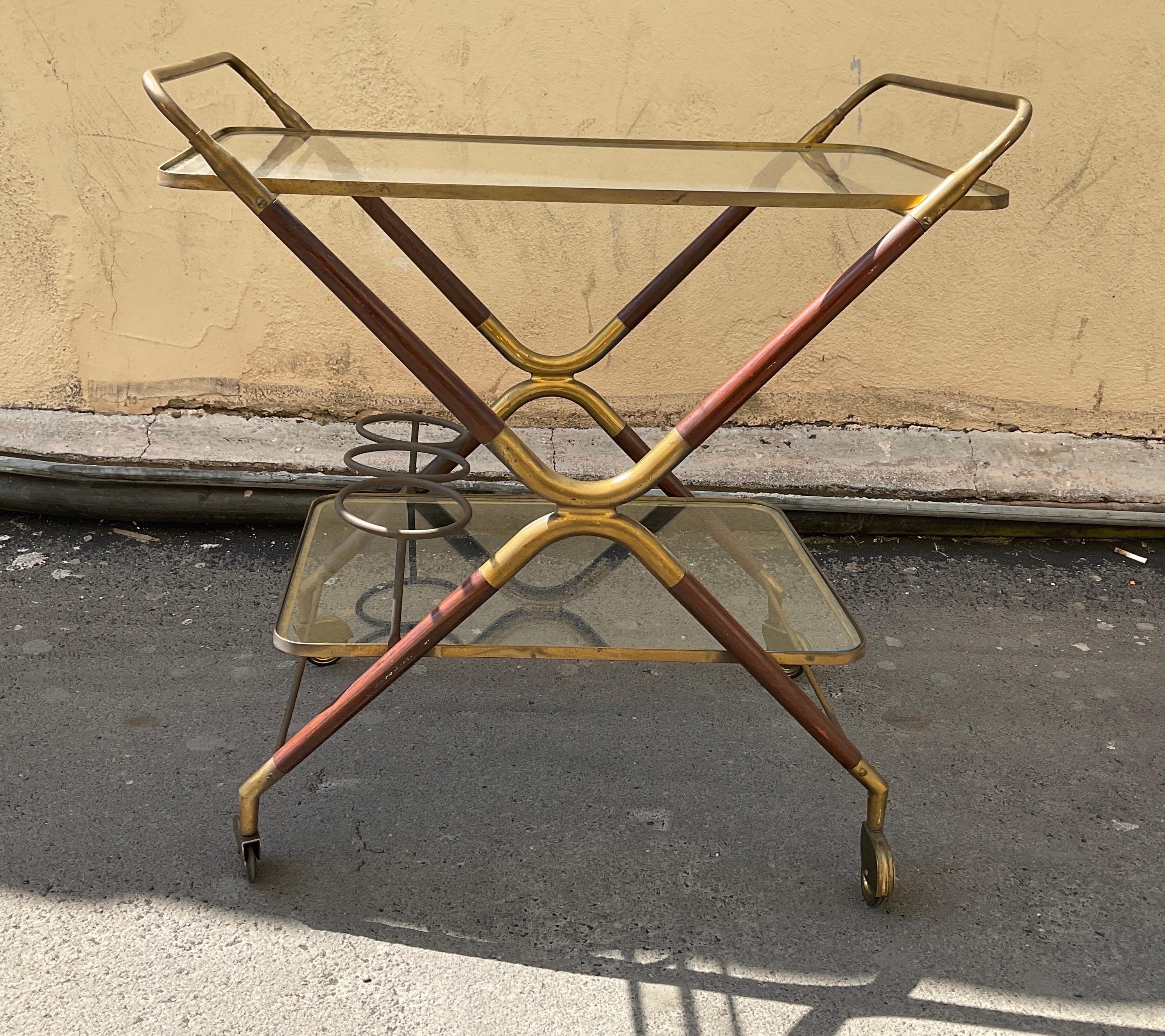 Born in Naples in 1929, the Italian architect and designer Cesare Lacca created countless furniture and metal objects during the 1950s. Although information about his private and professional life is scarce, there are fairly reliable sources to