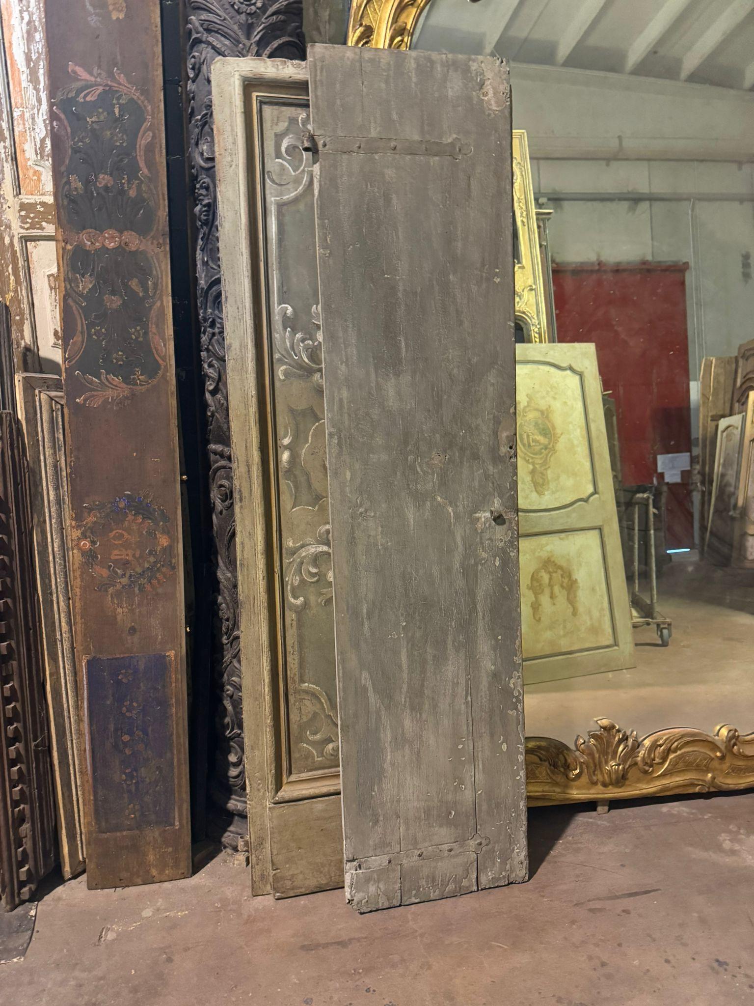 Lackierte und bemalte zweiflügelige Holztür, Italien im Zustand „Gut“ im Angebot in Cuneo, Italy (CN)