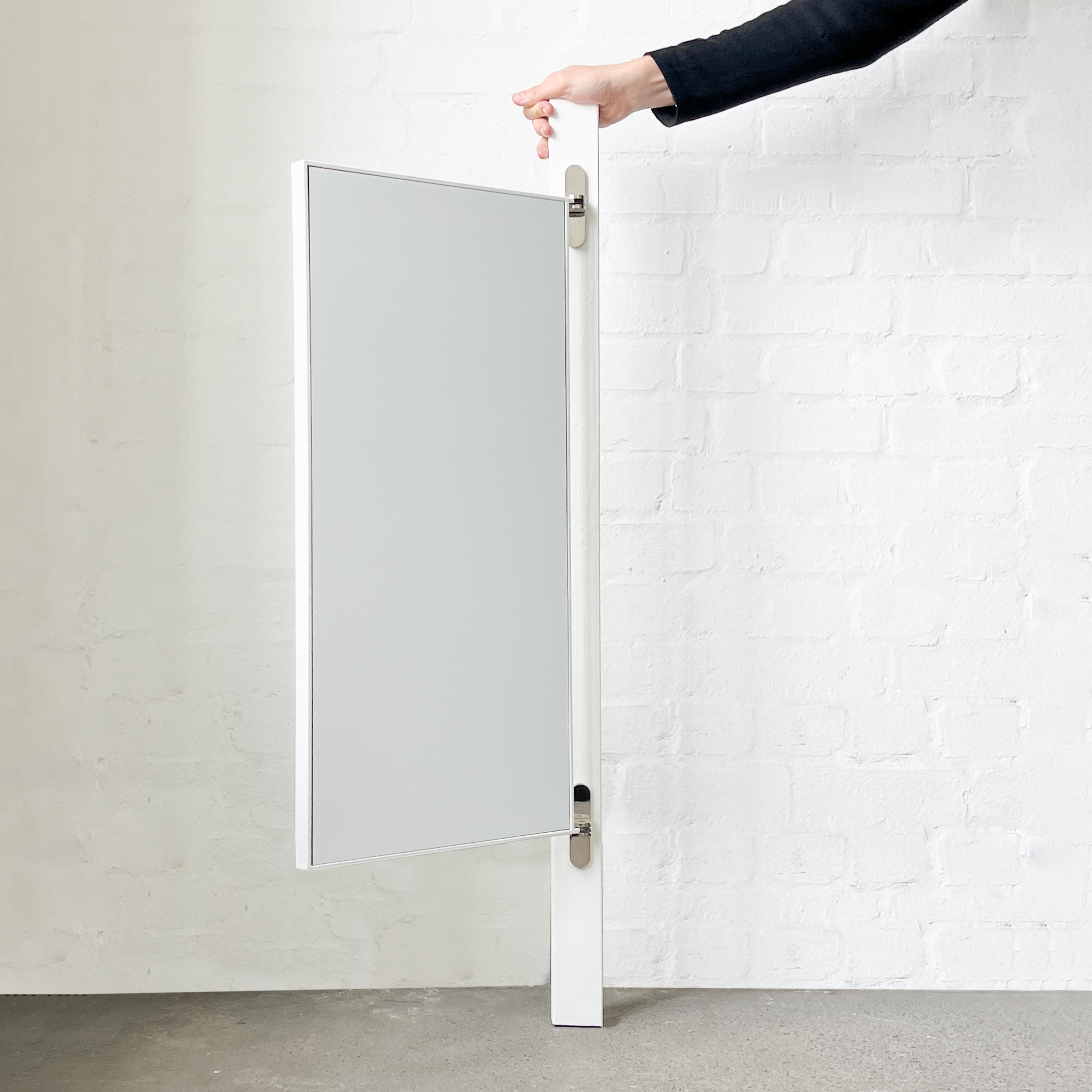 Porta Rectangular Wall Mirror with Hinges and White Minimalist Frame In New Condition For Sale In London, GB