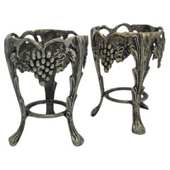 Soporte de cristal Art Nouveau trabajado con adornos