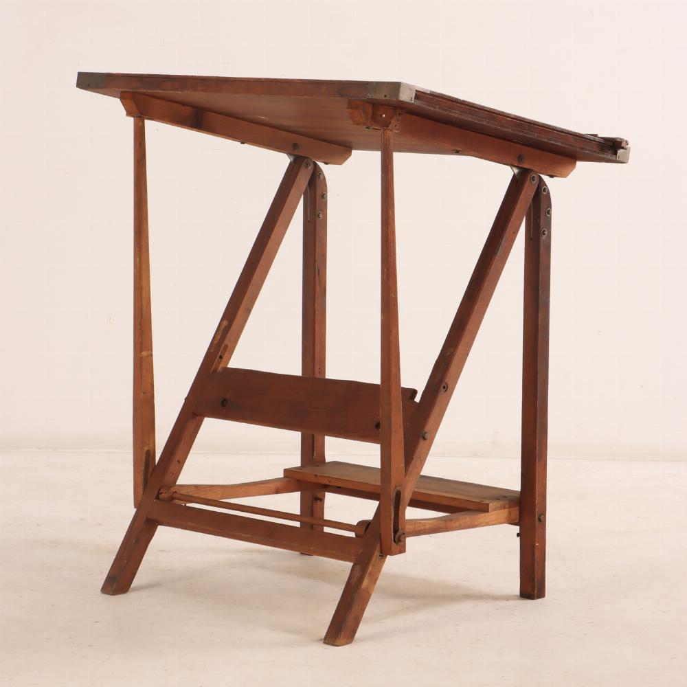 Portable Architect Draftman's Table, C 1920. In Good Condition In Philadelphia, PA
