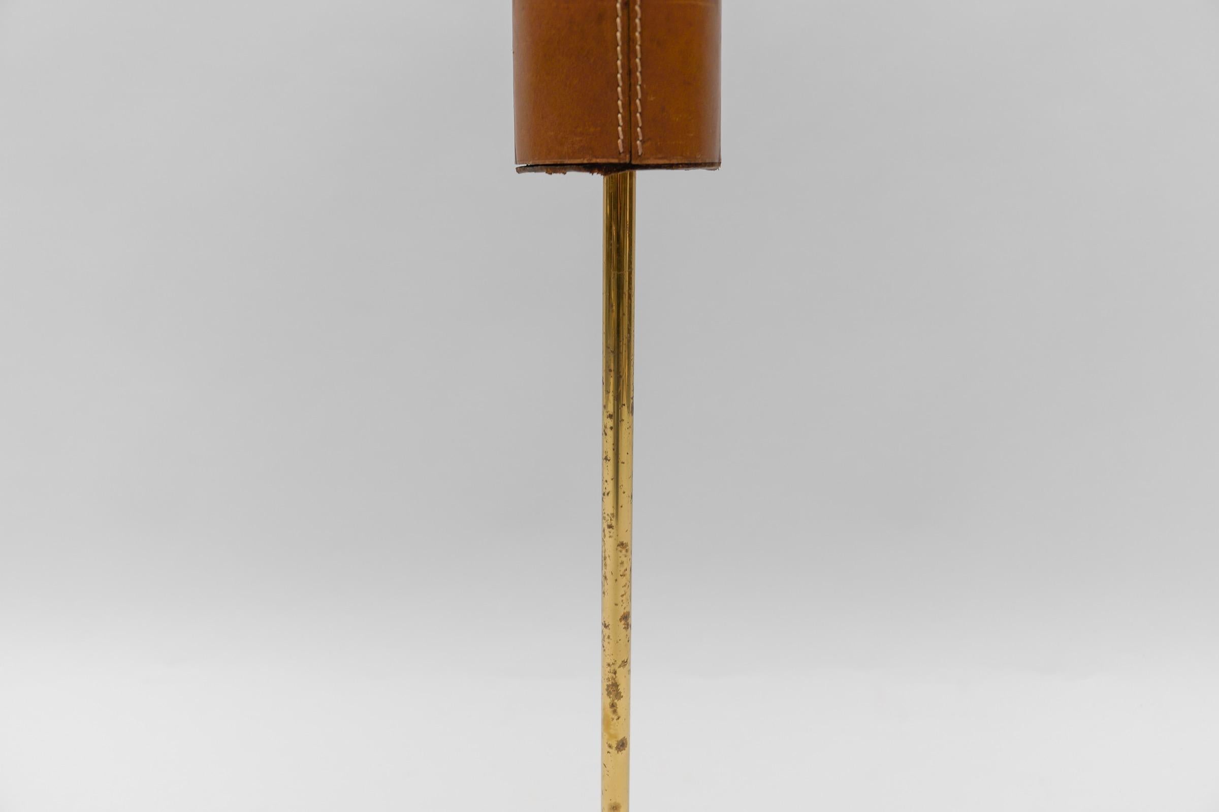 Portable Ashtray Stand in the Manner of Jacques Adnet, Brass and Leather, 1950s For Sale 2
