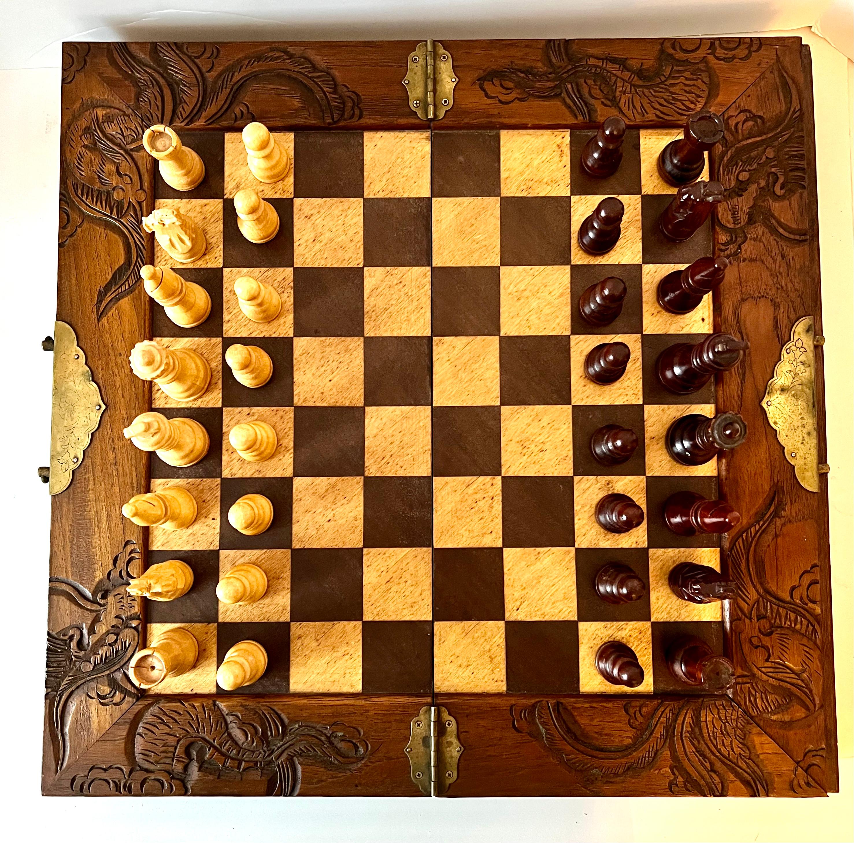 Schachbrett und Schachbrett mit ausziehbaren Aufbewahrungsschubladen im Angebot 4