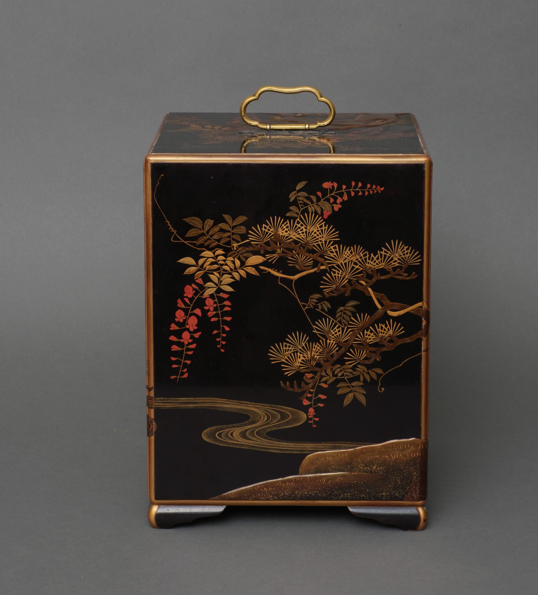 19th Century Portable jû'bako 重箱 (tiered food container) For Sale
