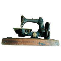 Portátil Singer Manufacturing Co. Máquina de Coser Modelo 24-61