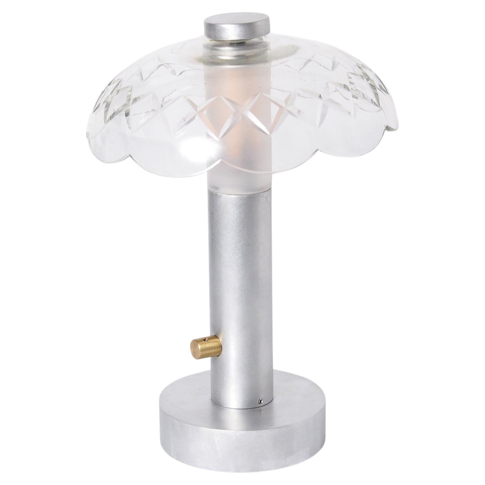 Porzellan-Tischlampe mit Vintage-Schirm - 04 im Angebot