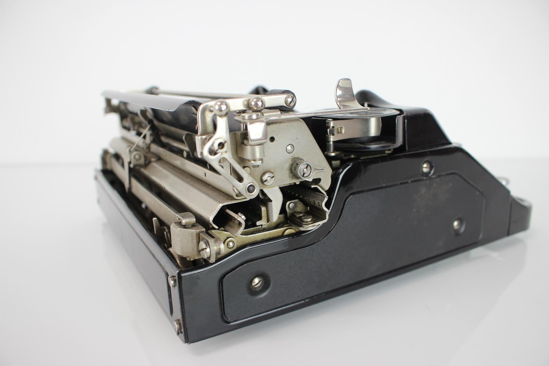 Metal Portable Typewriter Continental 340, Germany 1937 For Sale