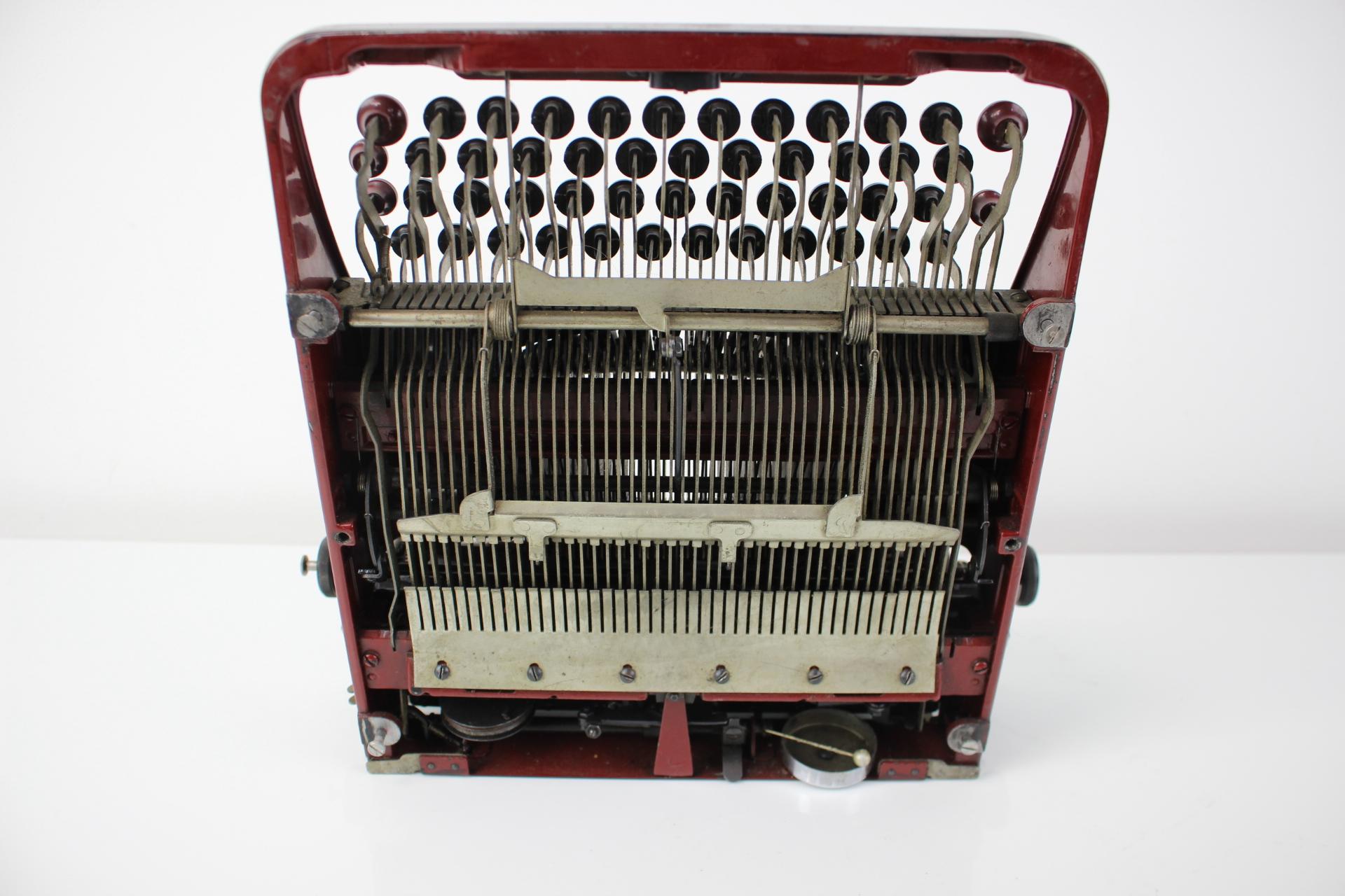 Métal Type-writer portable Rheinmetall / Borsig, Allemagne depuis 1931