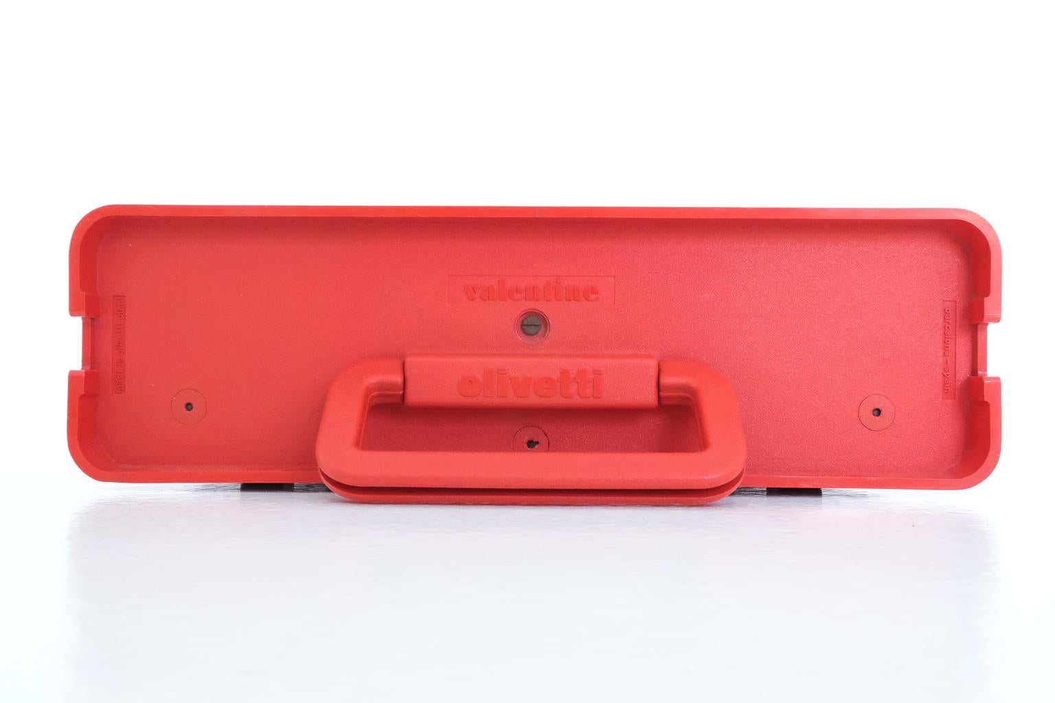 Typeur portable valentine d'Ettore Sottsass / Perry King pour Olivetti en vente 1
