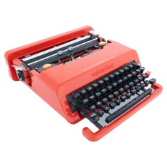 Typeur portable valentine d'Ettore Sottsass / Perry King pour Olivetti