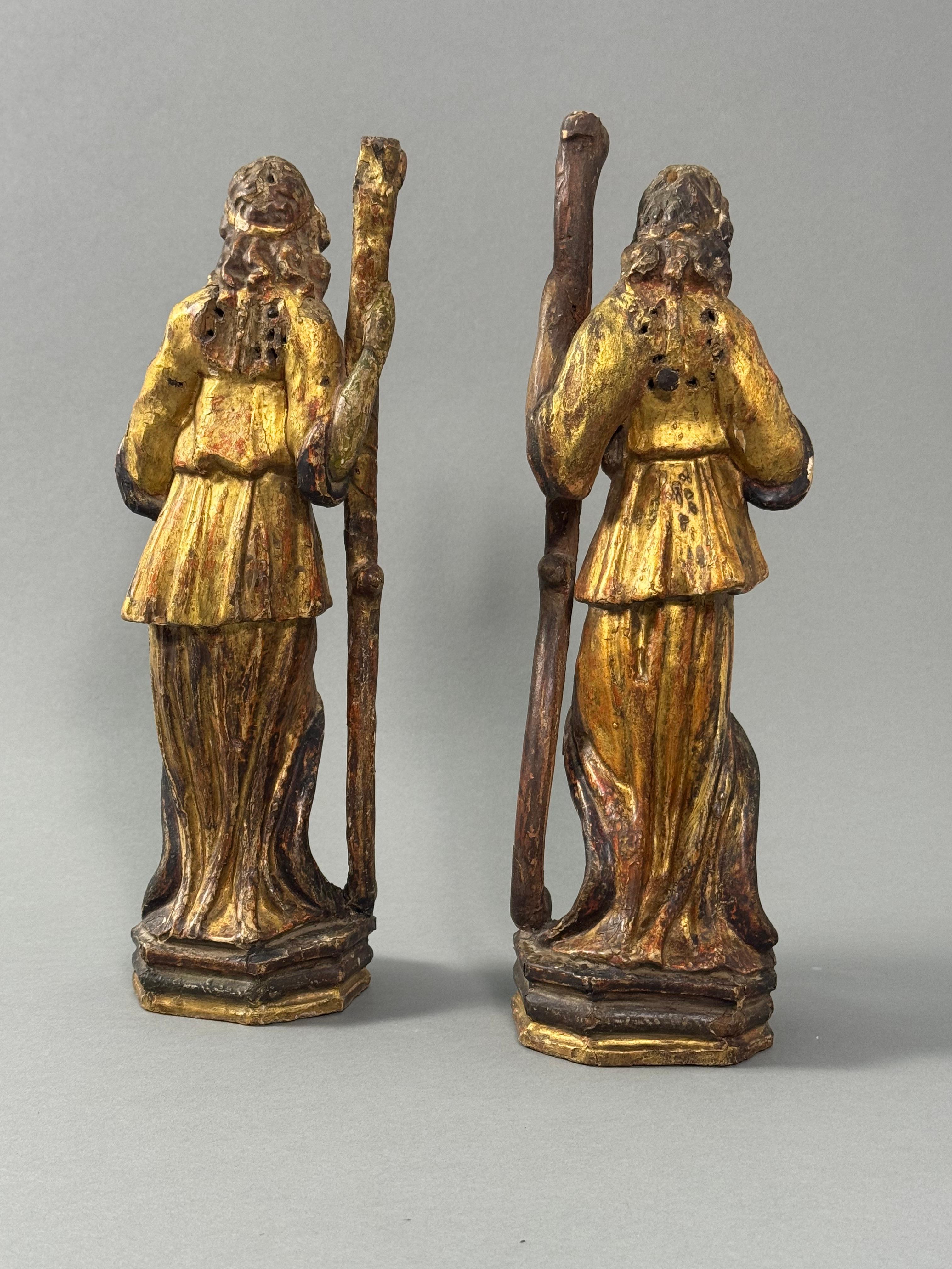 Portacandele in legno dorato con tracce di policromia - Italia fine XVII secolo For Sale 4