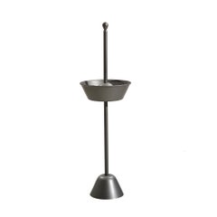 Servofumo, porte-plat d'Achille Castiglioni produit par Zanotta en 1961