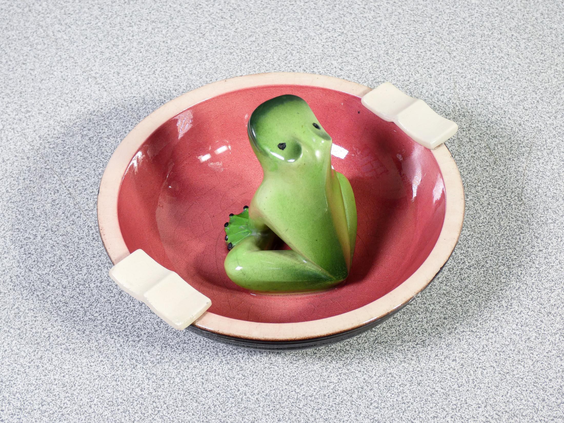 Cendrier avec sculpture de grenouille, Tarcisio TOSIN pour LA FRECCIA. 1930s Bon état - En vente à Torino, IT