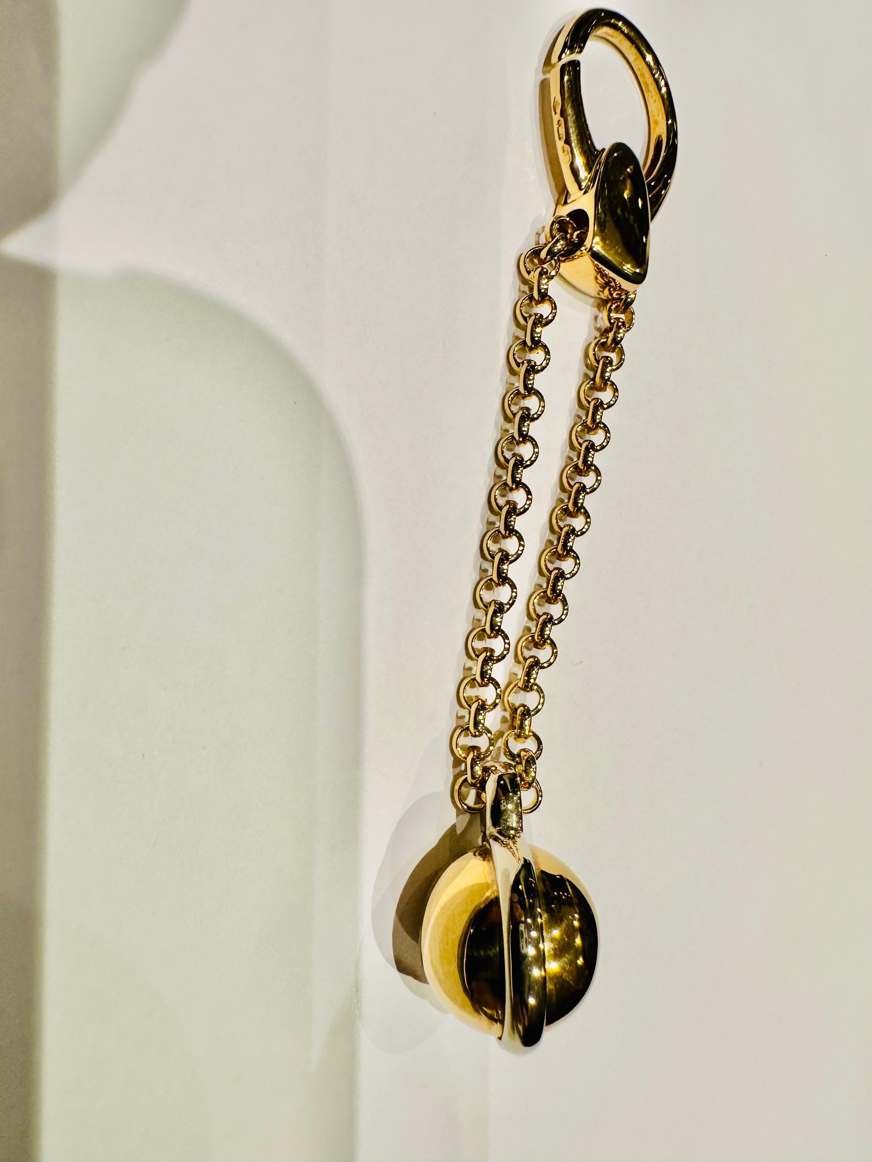 Porte-clés en or blanc et jaune 18kt - Luxe et prestige inégalés en vente 4