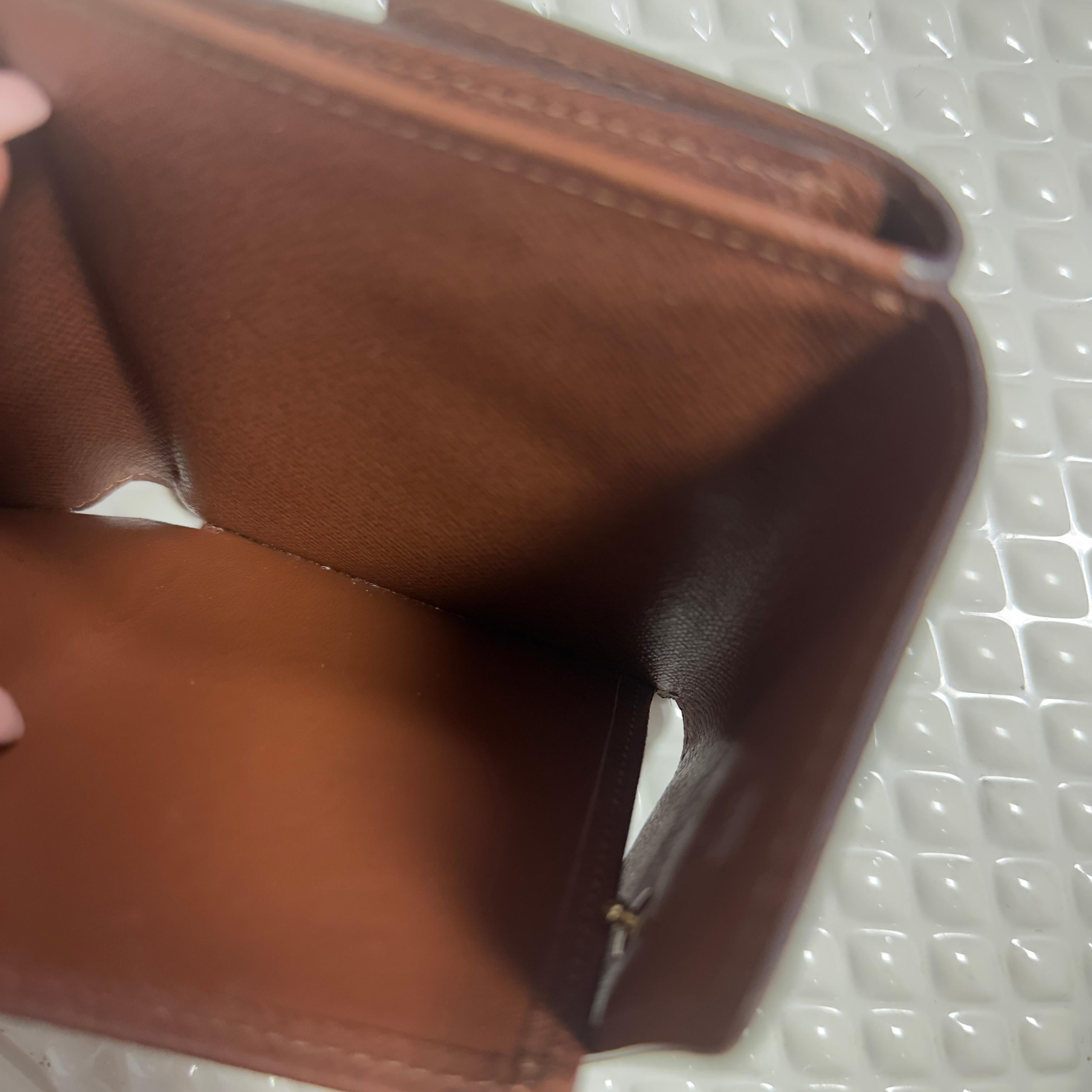 Portafoglio Louis Vuitton Monogram in Tela Coated – Anni 2000 in vendita 4