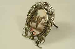 Cadre photo de table victorien en laiton en forme de fer à cheval