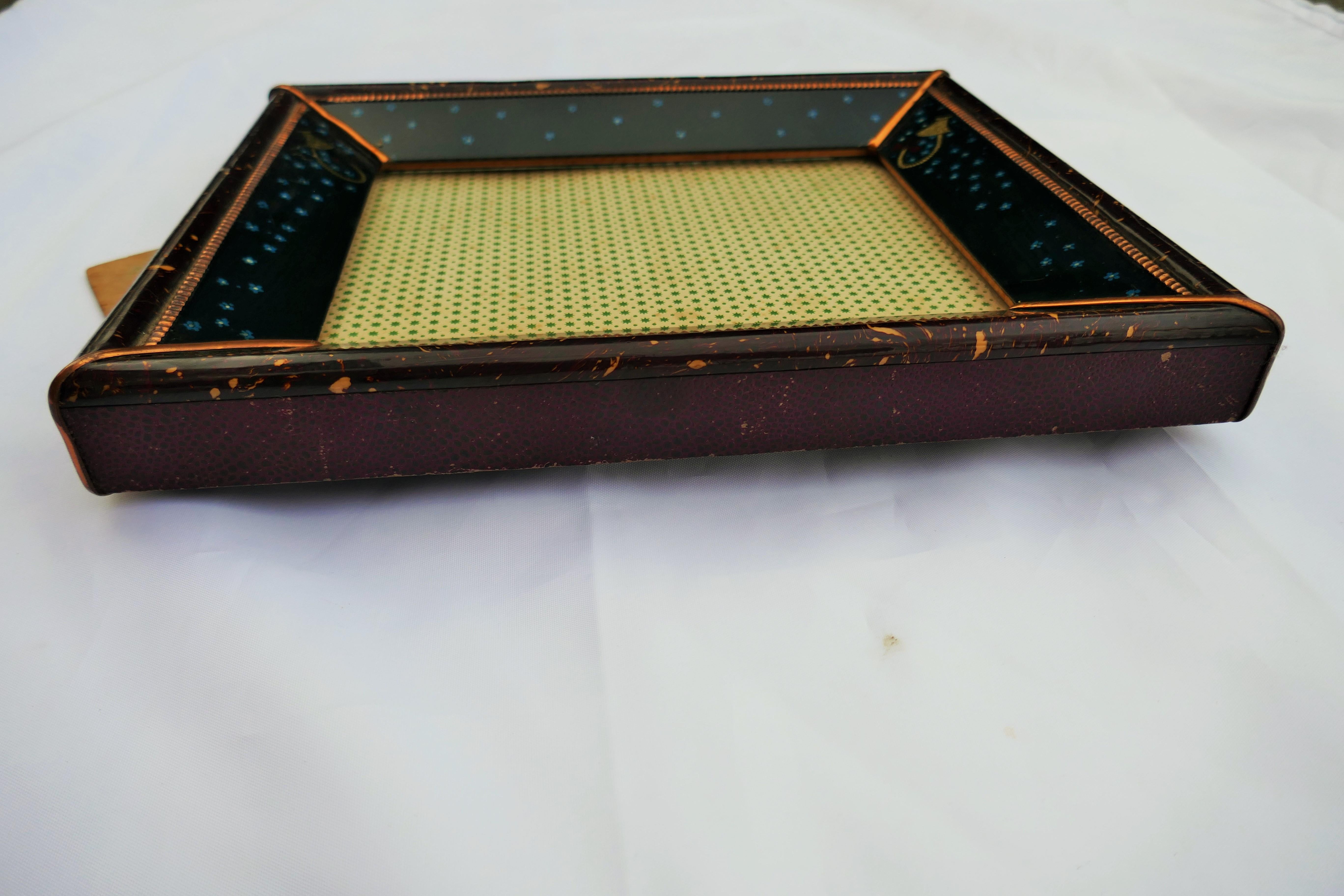 Wood and glass photo frame - possible Art Deco For Sale 9